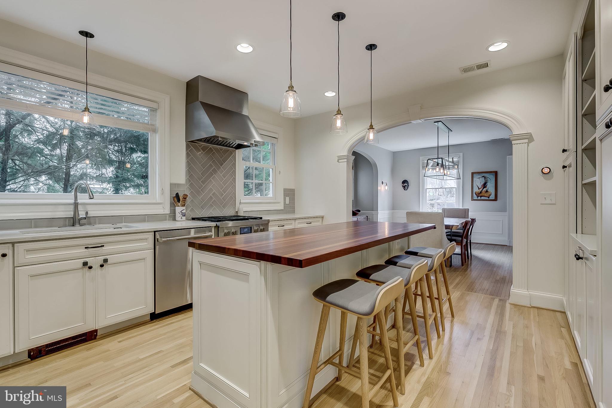 ROLAND PARK - Residential