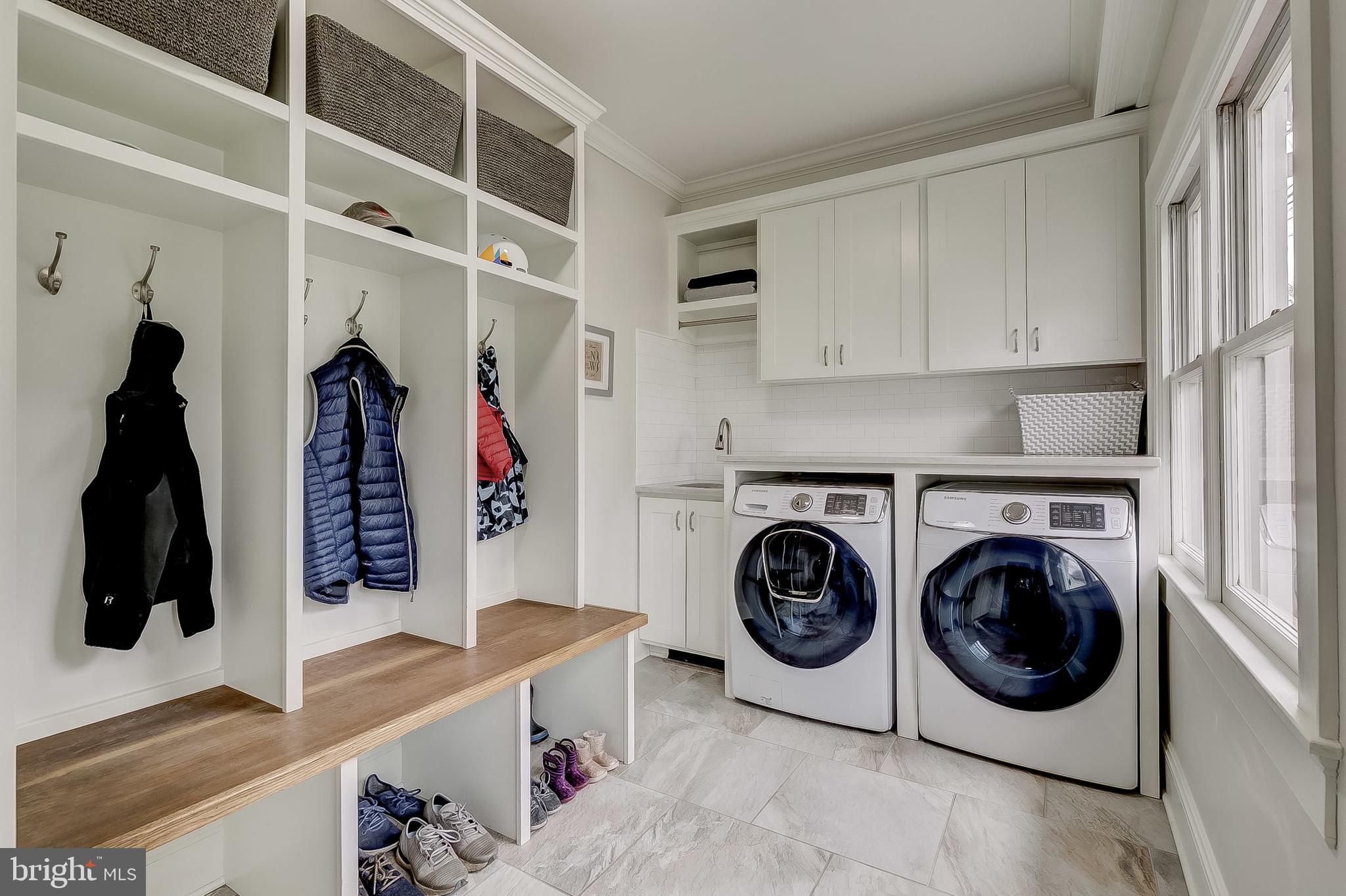 ROLAND PARK - Residential