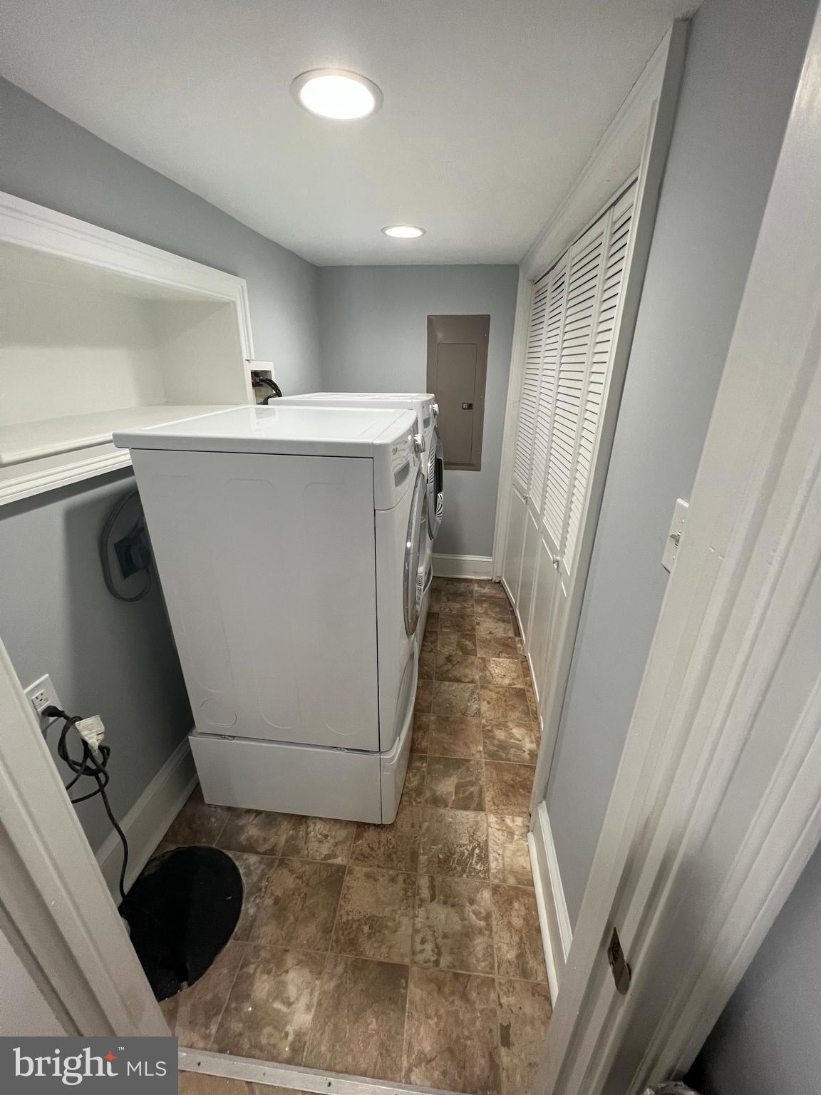 HIGHLANDTOWN - Residential