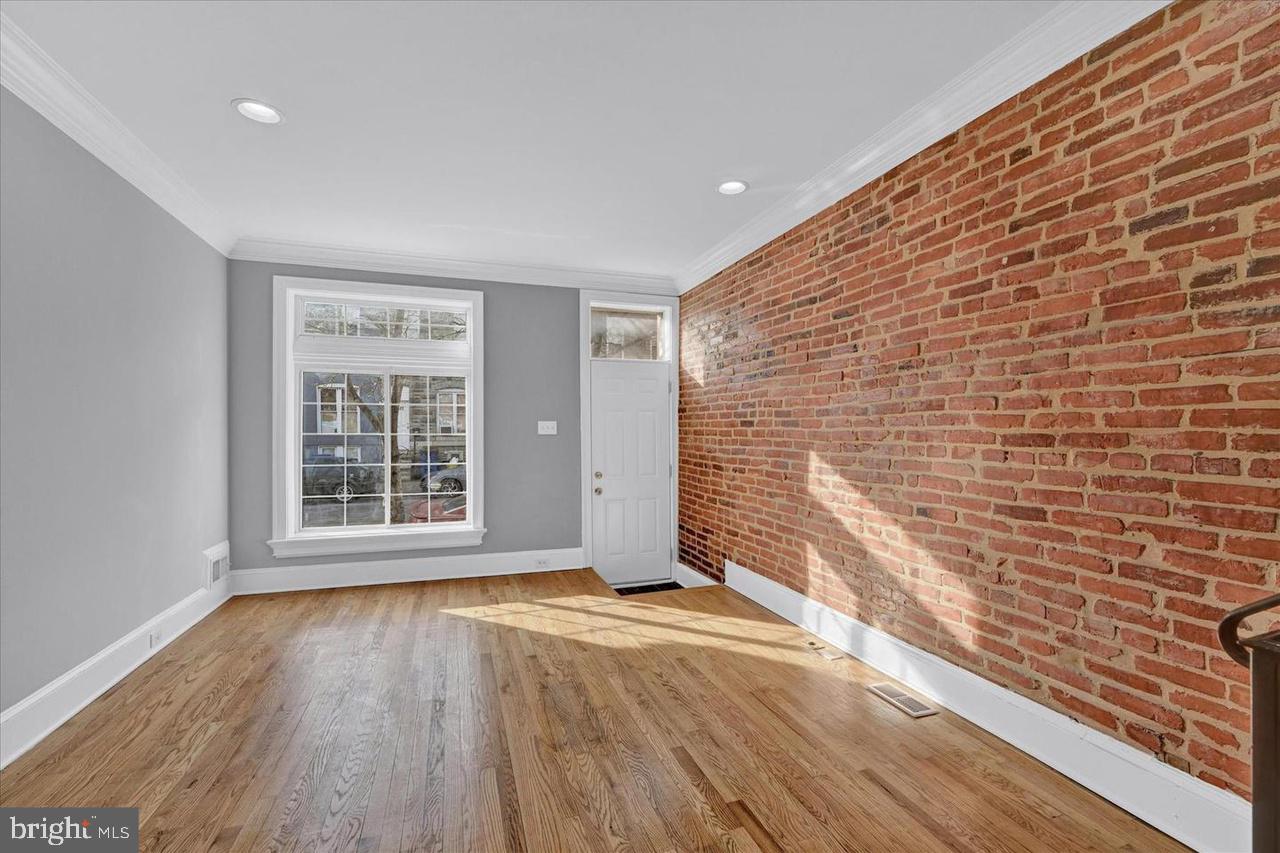 HIGHLANDTOWN - Residential