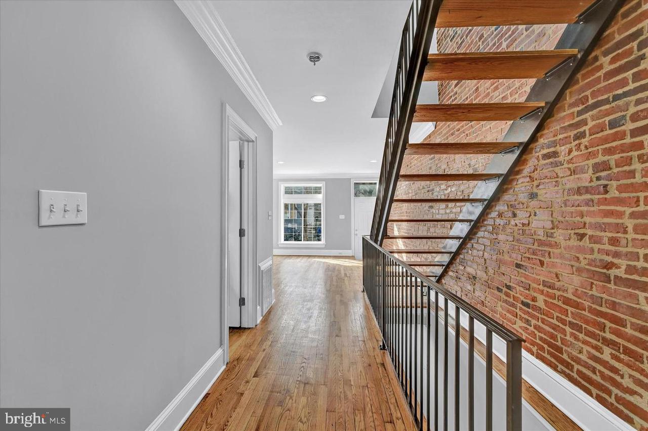 HIGHLANDTOWN - Residential