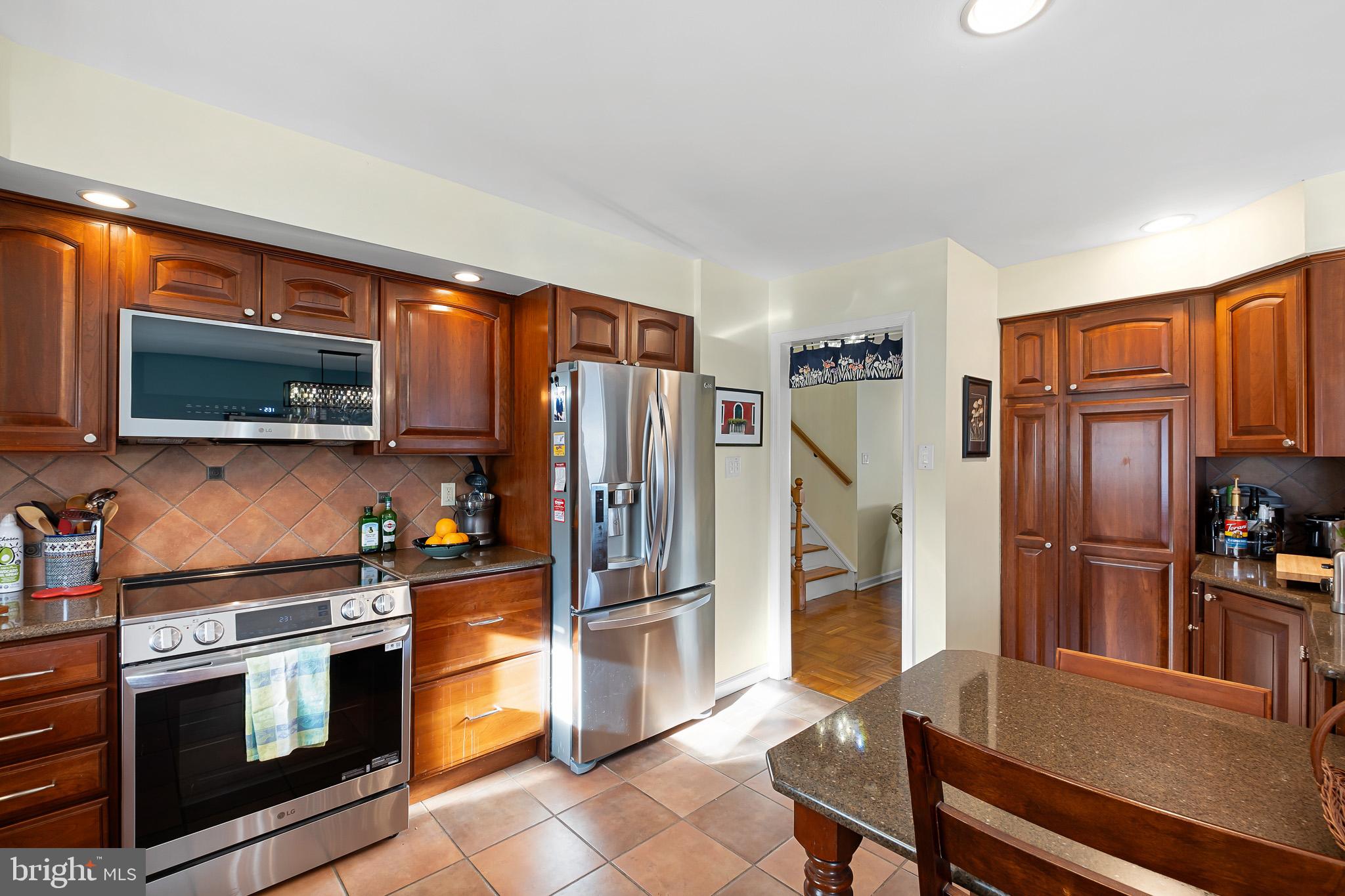 GREEN ACRES - Residential