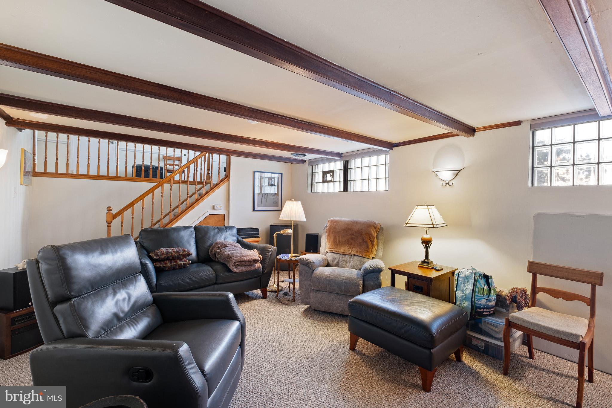 GREEN ACRES - Residential