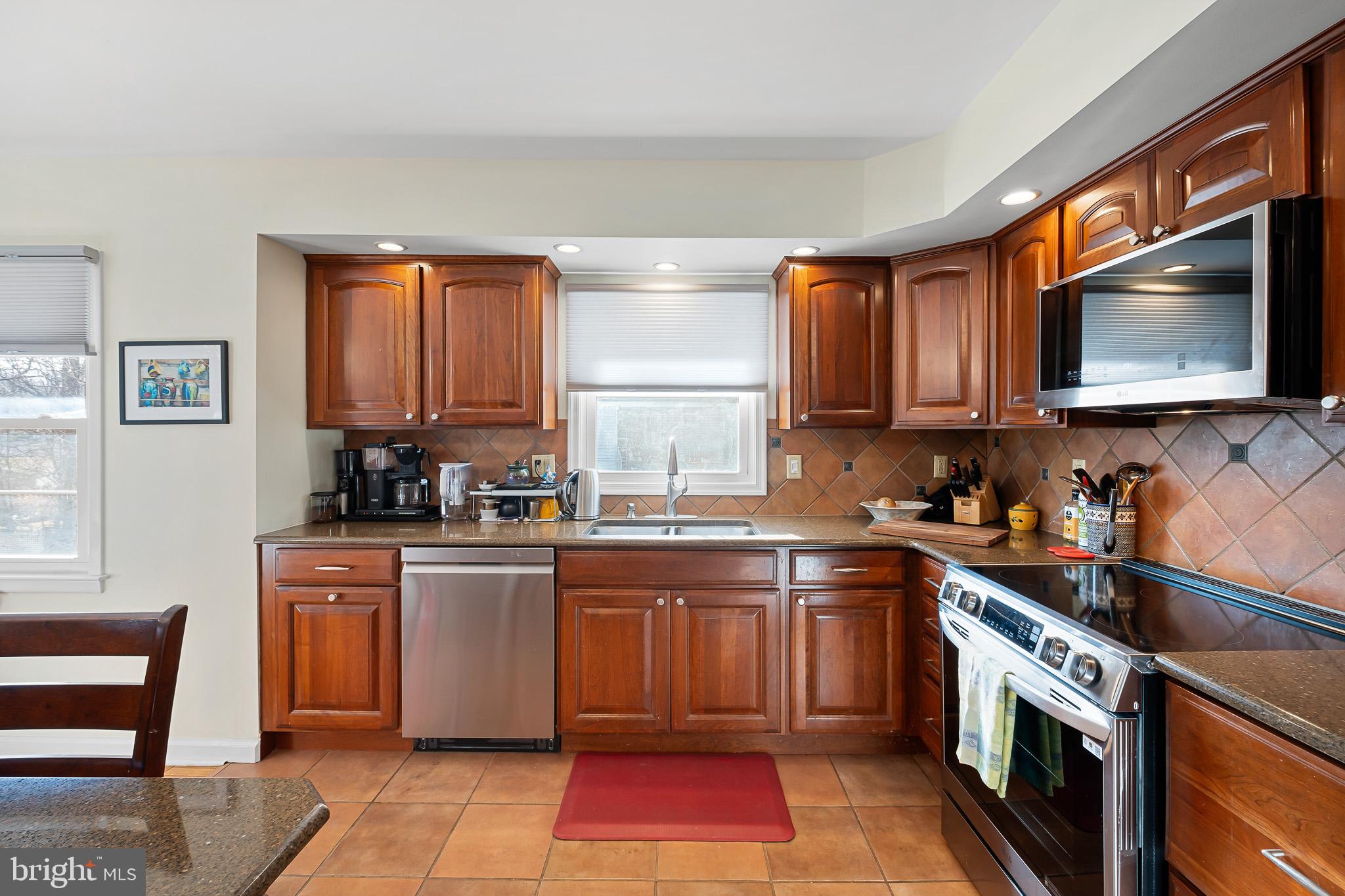 GREEN ACRES - Residential