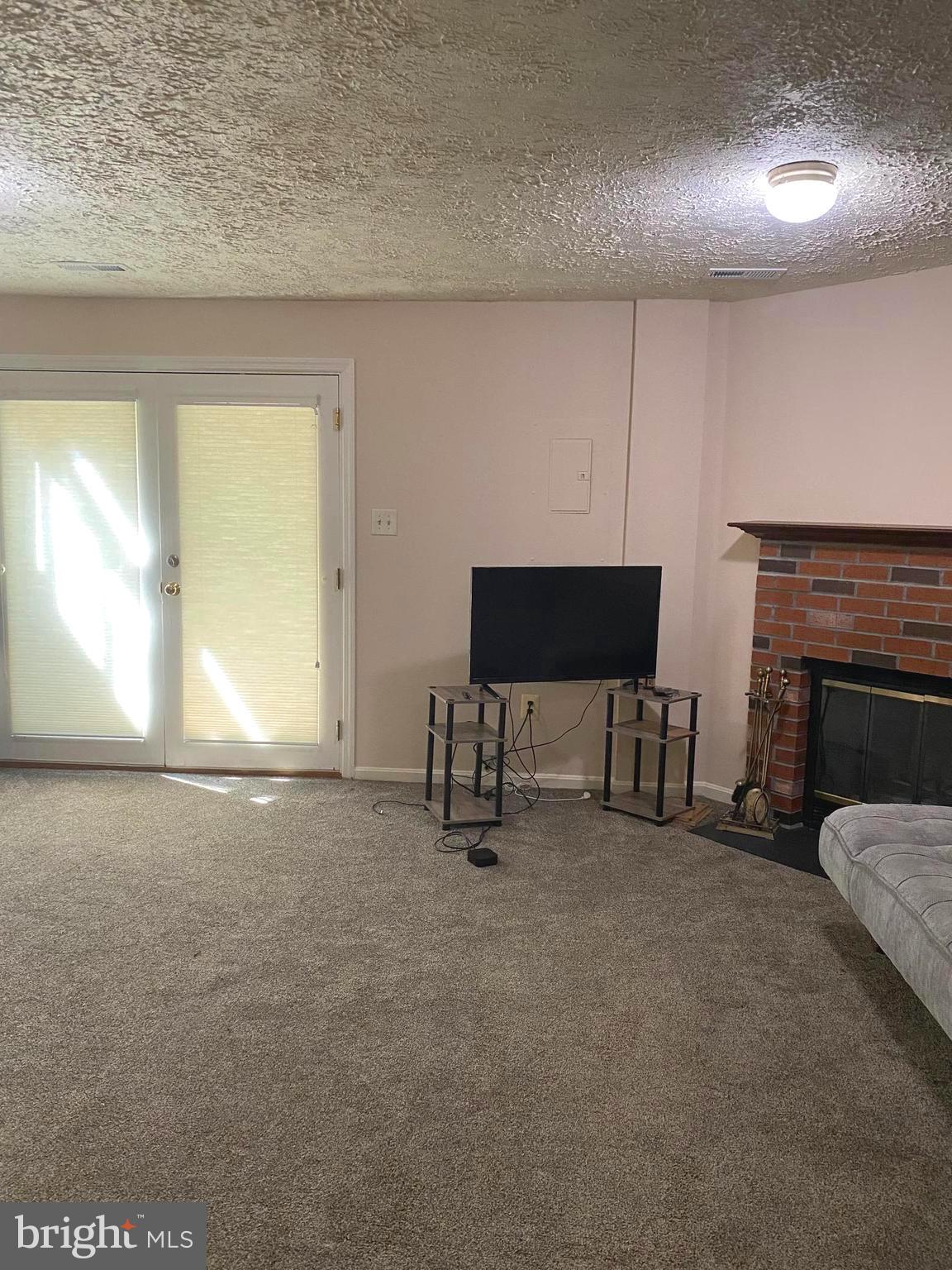 TANGLEWOOD - Residential Lease