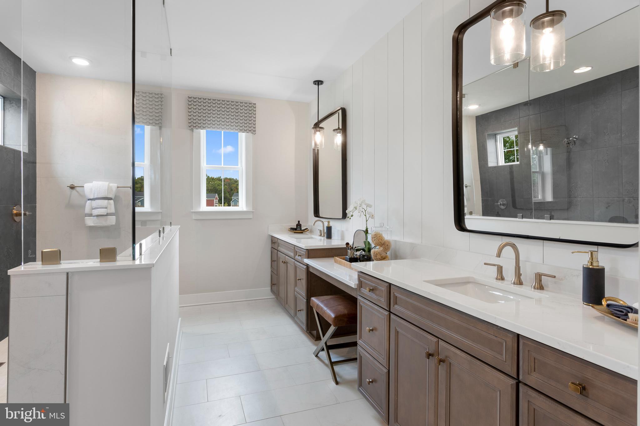 QUARTER BRANCH - Residential