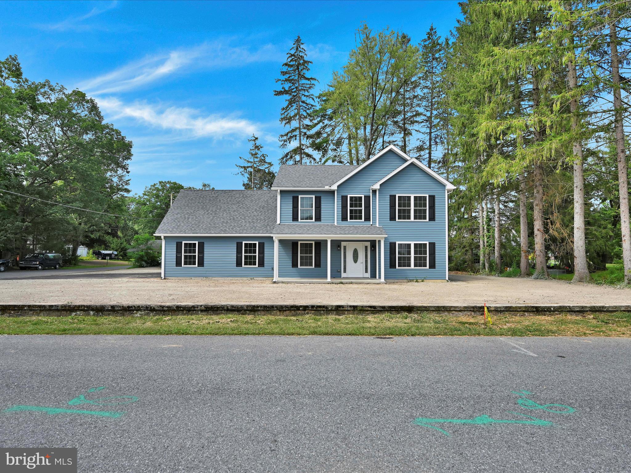 DEER LAKE - Residential