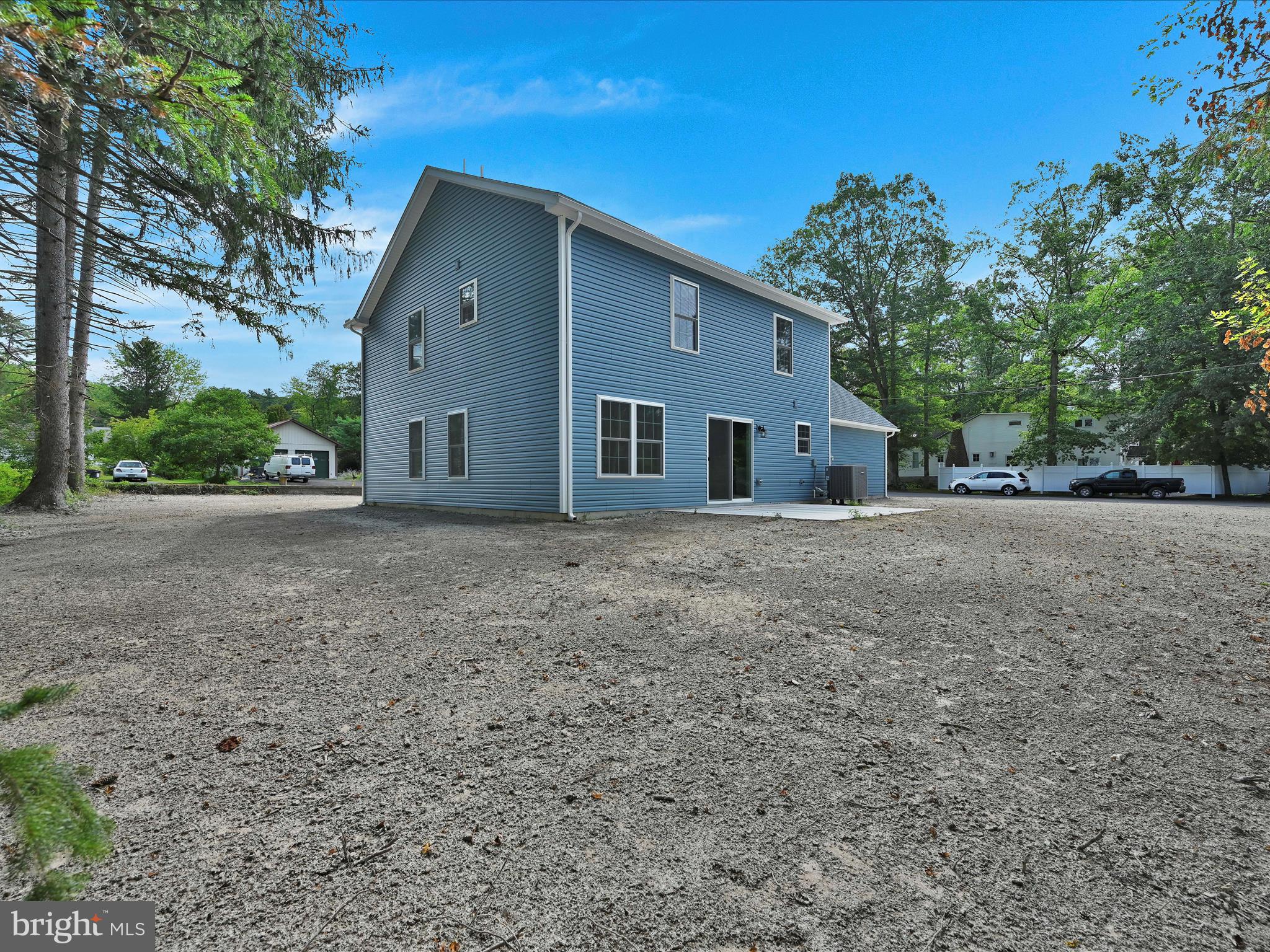 DEER LAKE - Residential