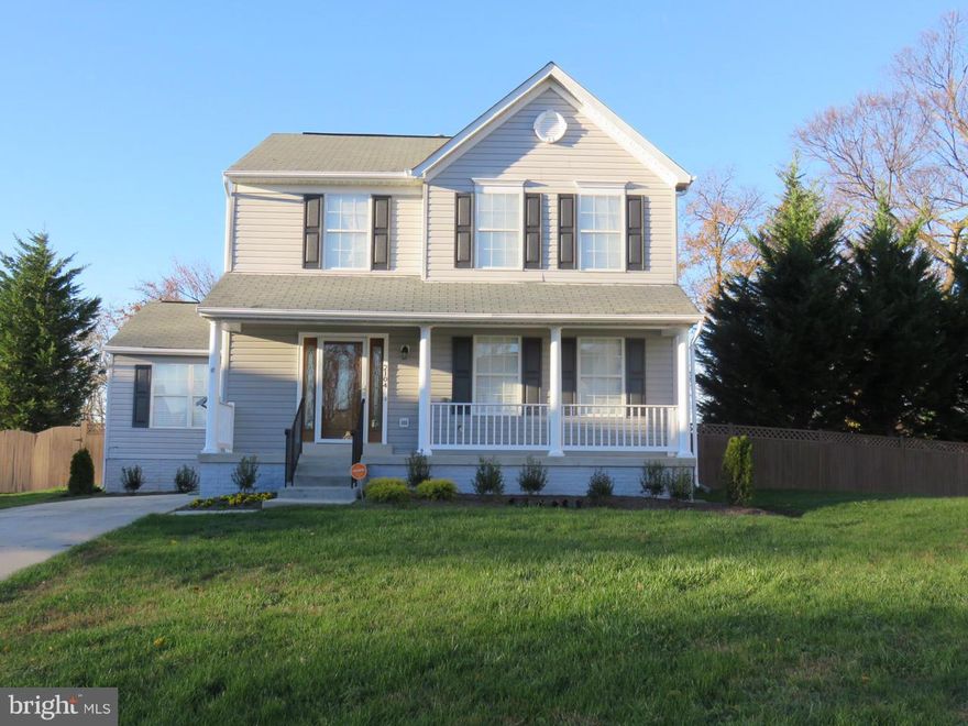 **BONUS ROOM** in fully finished basement.  Renovated 3bd 3.5bth Colonial home located in a cul-de-sac in the South Hampton neighborhood of Bryans Road.  Brand new flooring throughout home.  Granite counters, and stainless steel appliances in kitchen.  Beautiful columns and chair railing in the living room.  Recessed lighting, and updated bathrooms throughout home.  Large, fully fenced backyard.