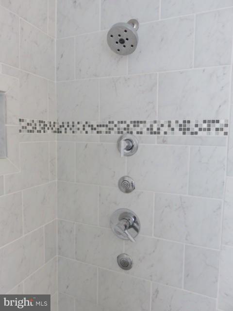 SOUTH HAMPTON SUB - Residential