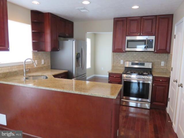 SOUTH HAMPTON SUB - Residential