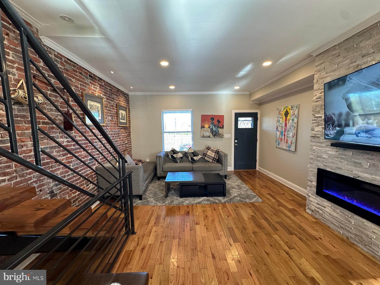 MANTUA - Residential Lease