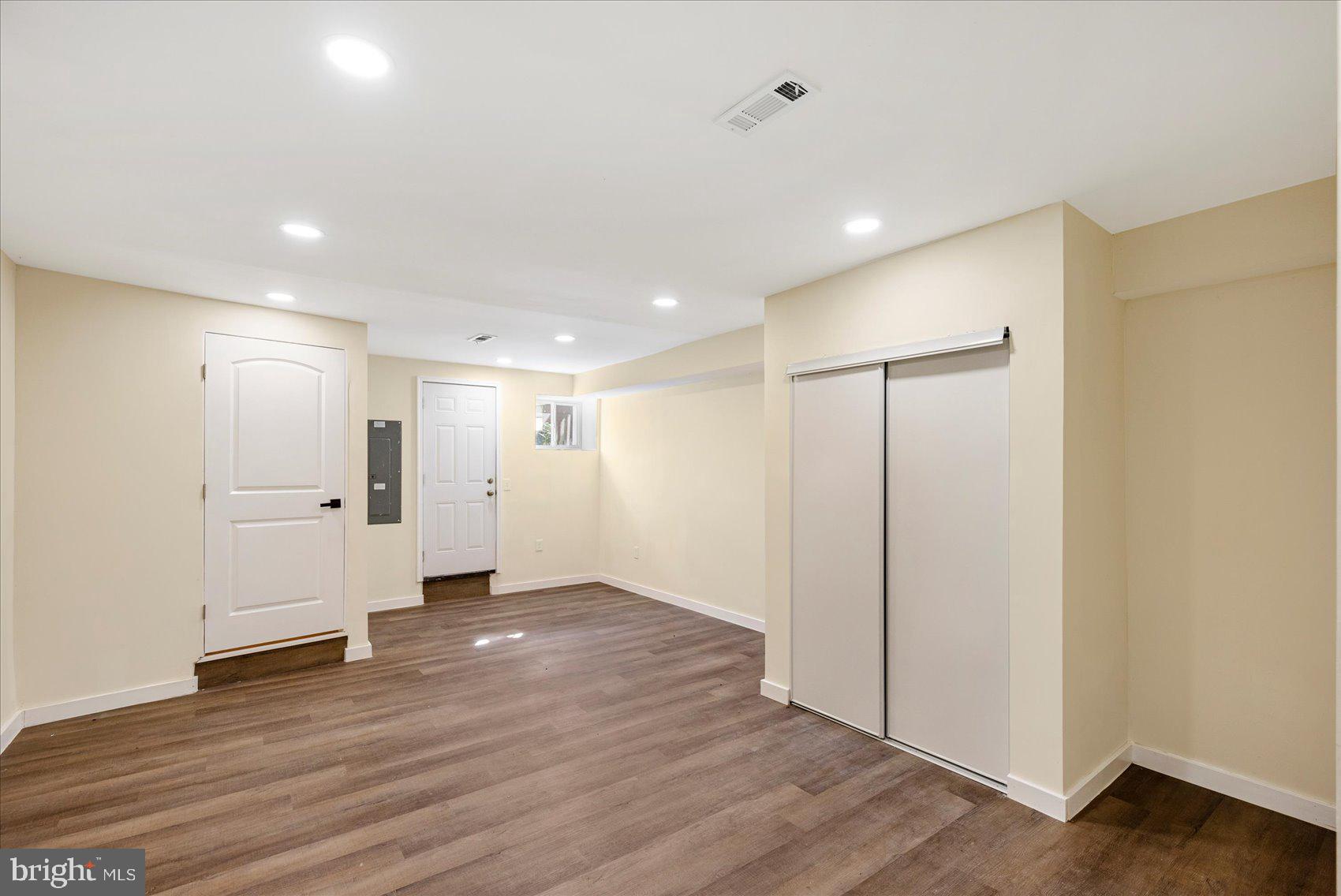 FOREST PARK - Residential