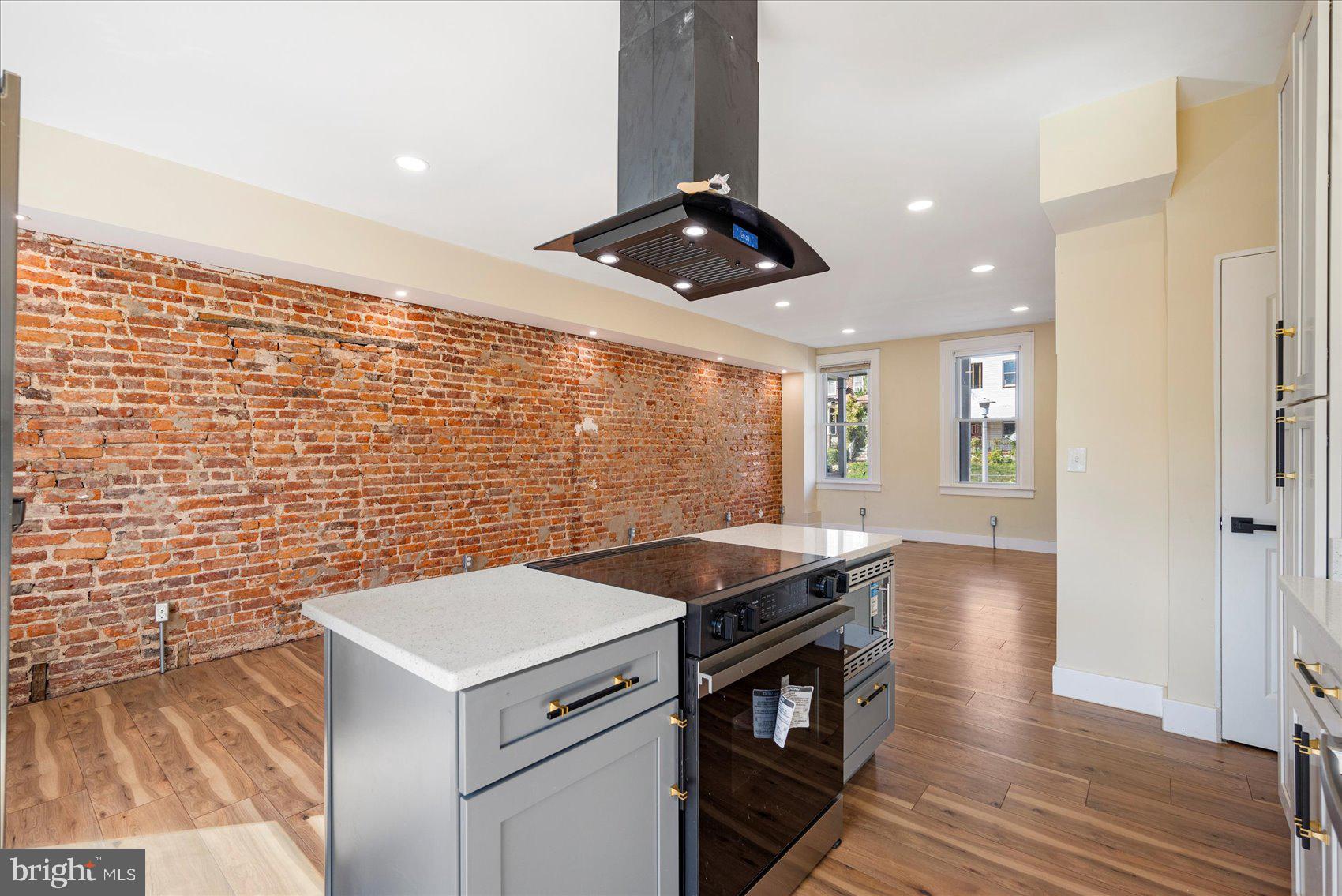 FOREST PARK - Residential