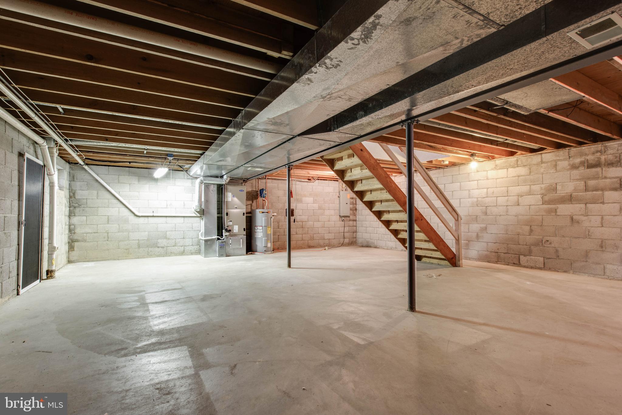 GRAY ROCK FARM - Residential