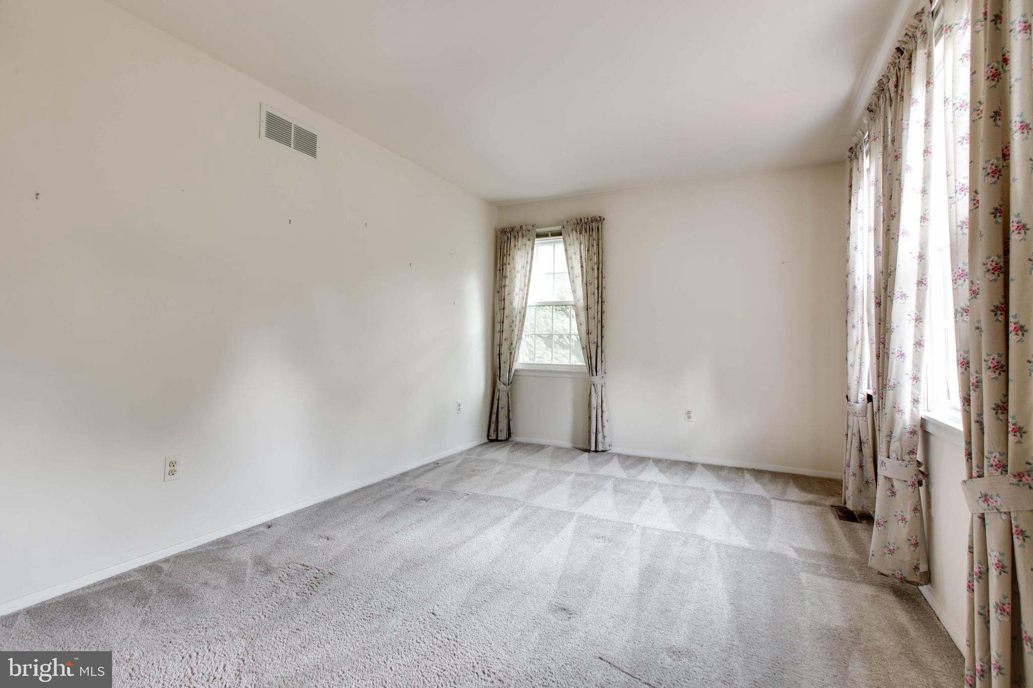 GRAY ROCK FARM - Residential