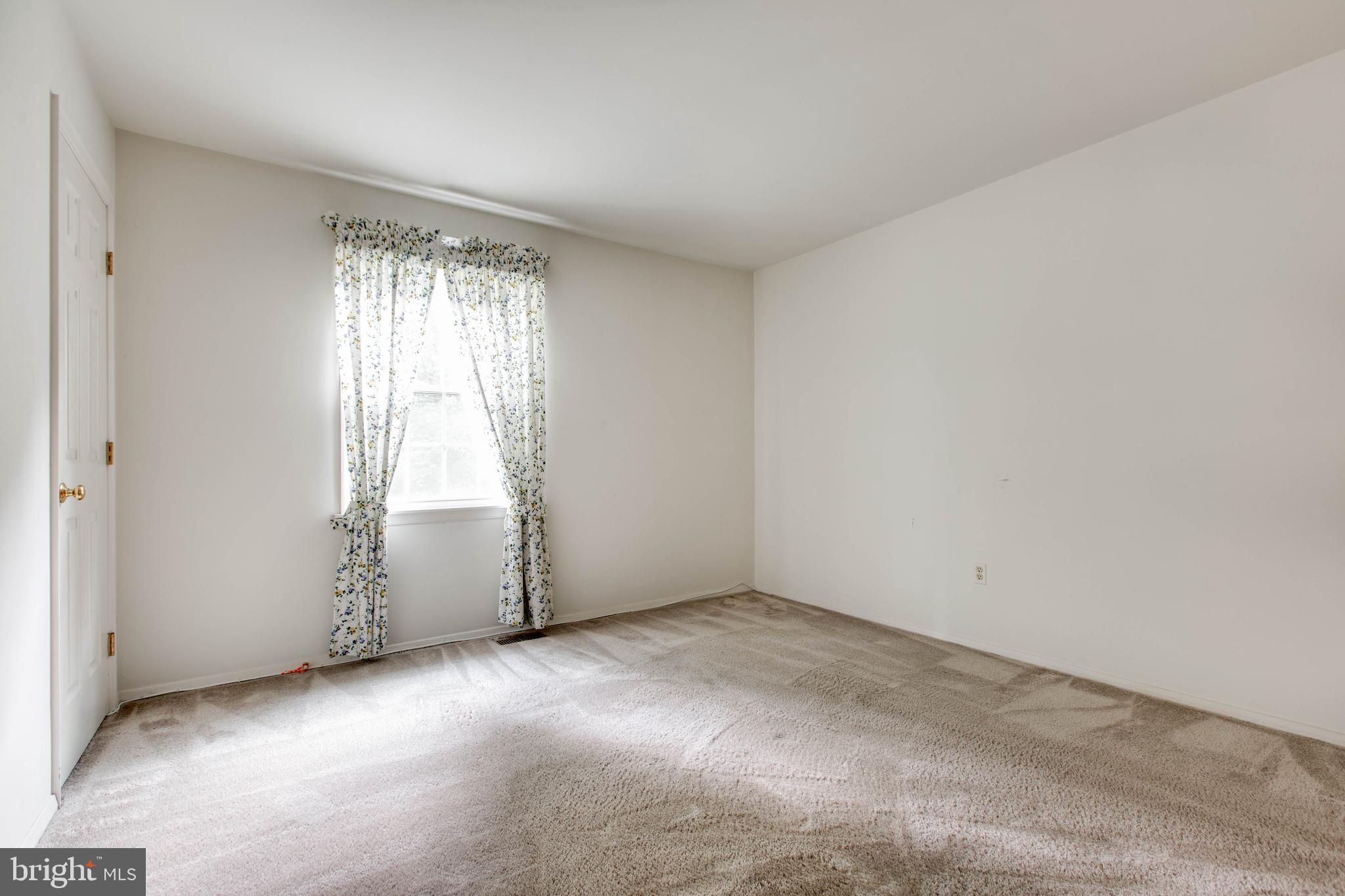 GRAY ROCK FARM - Residential