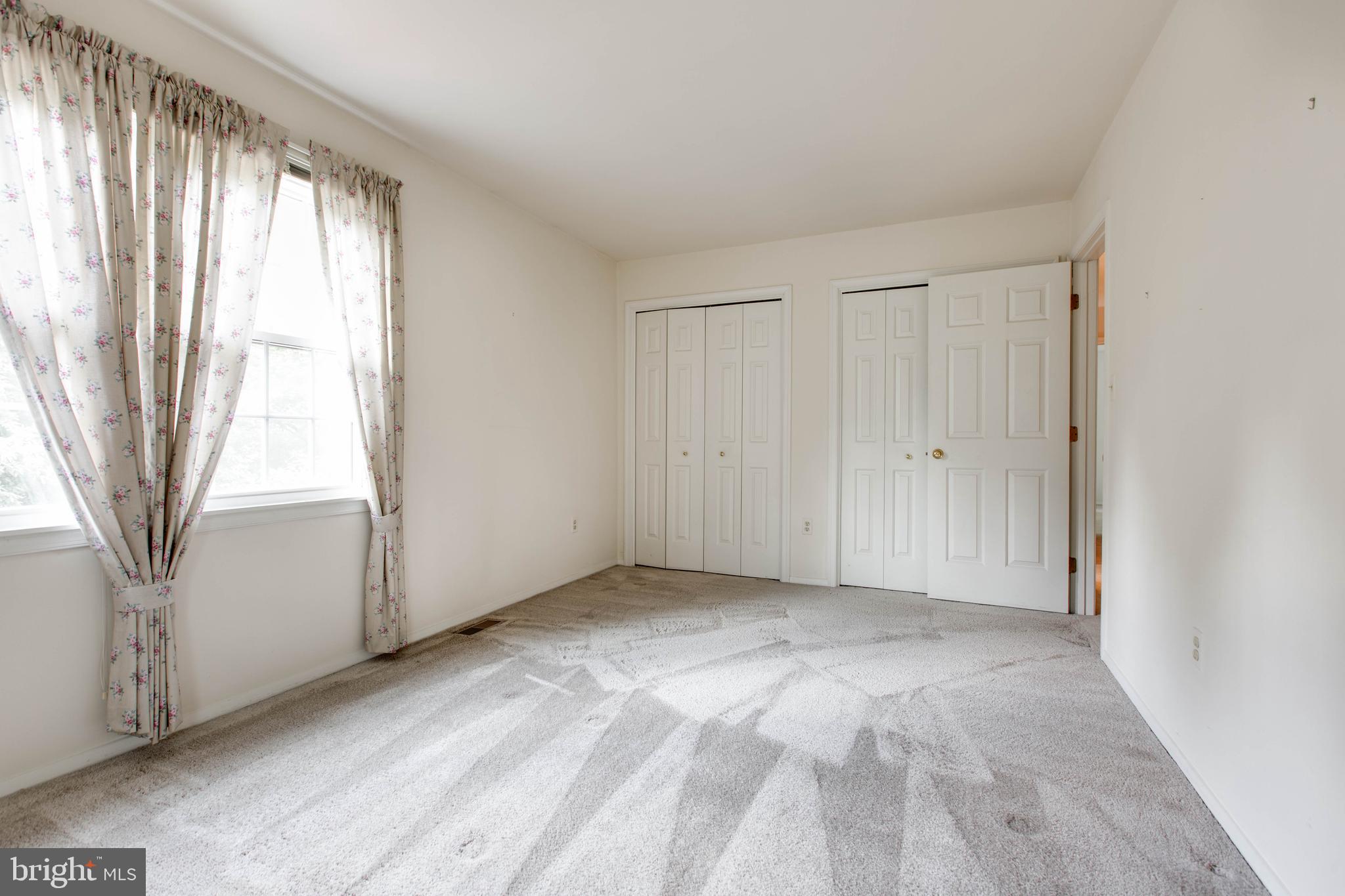 GRAY ROCK FARM - Residential