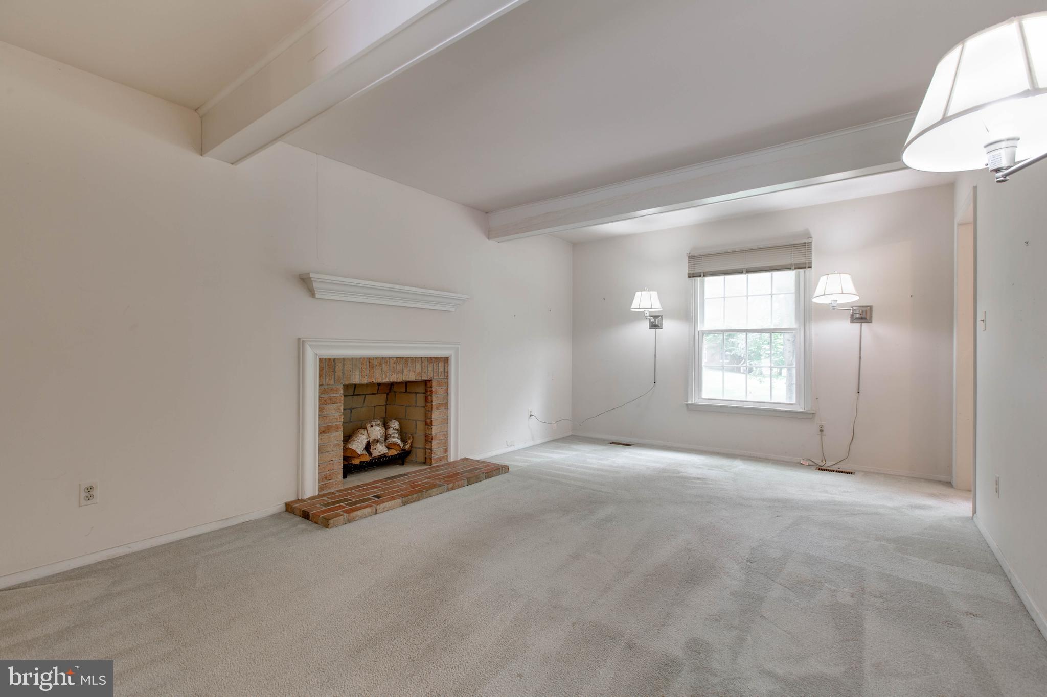 GRAY ROCK FARM - Residential