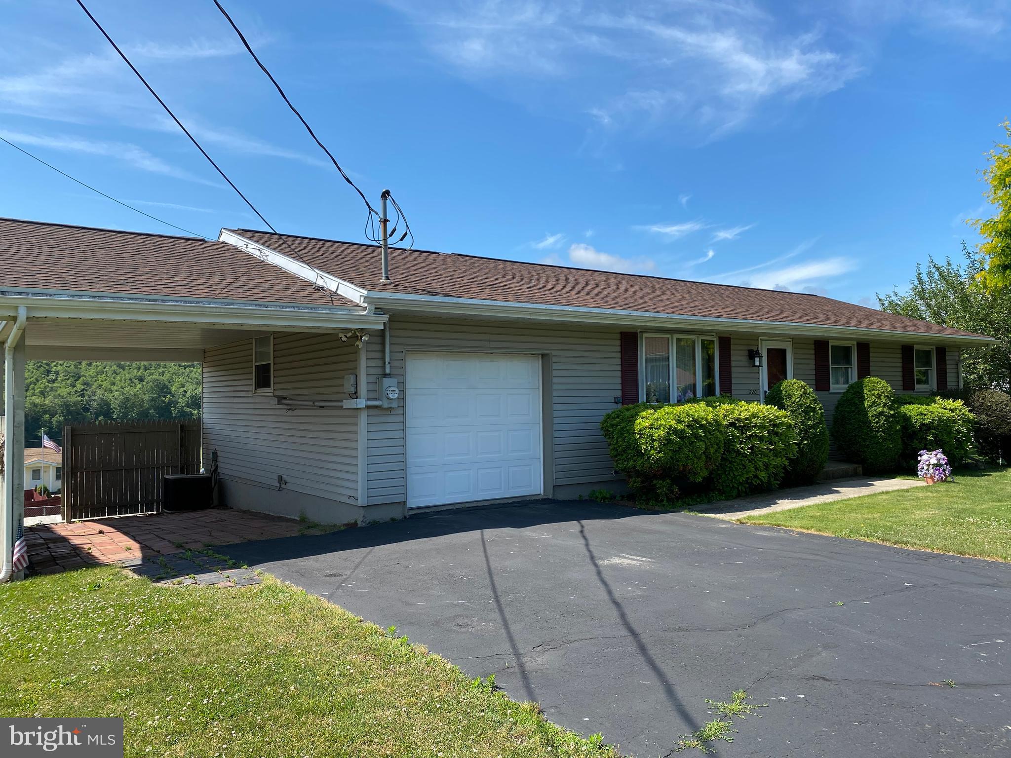 RINGTOWN - Residential