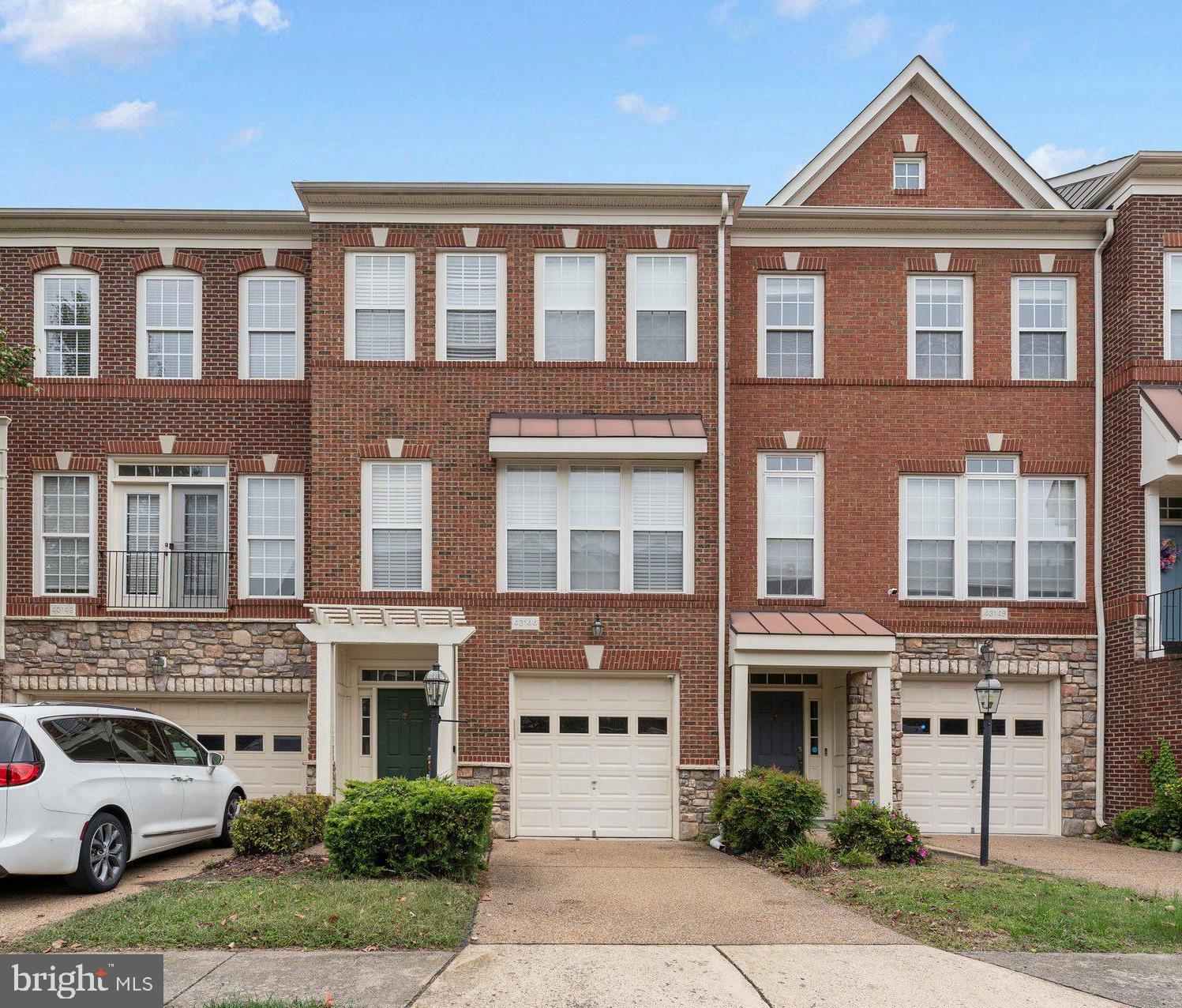 SOUTHERN WALK AT BROADLANDS - Residential Lease