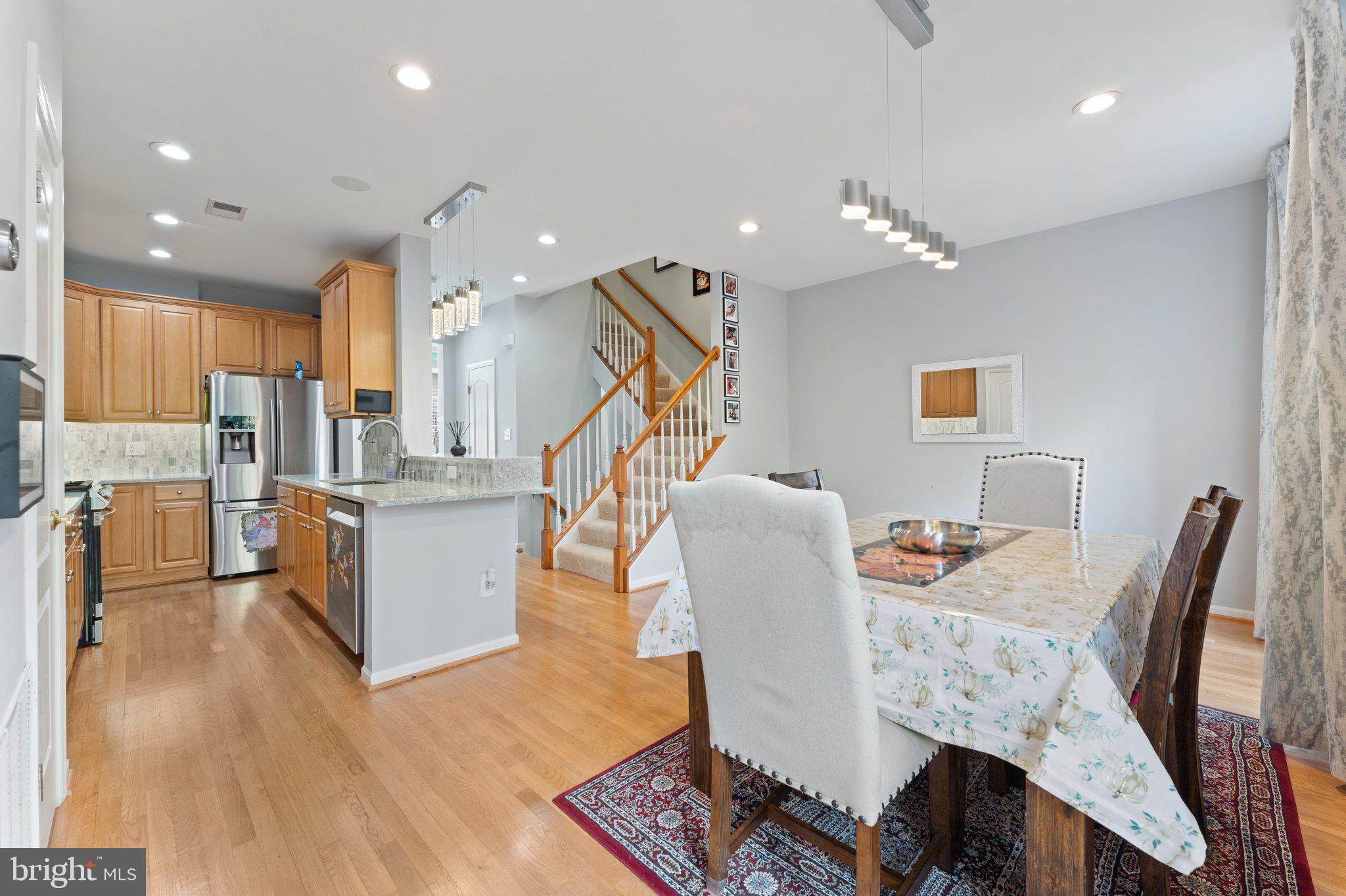 SOUTHERN WALK AT BROADLANDS - Residential Lease