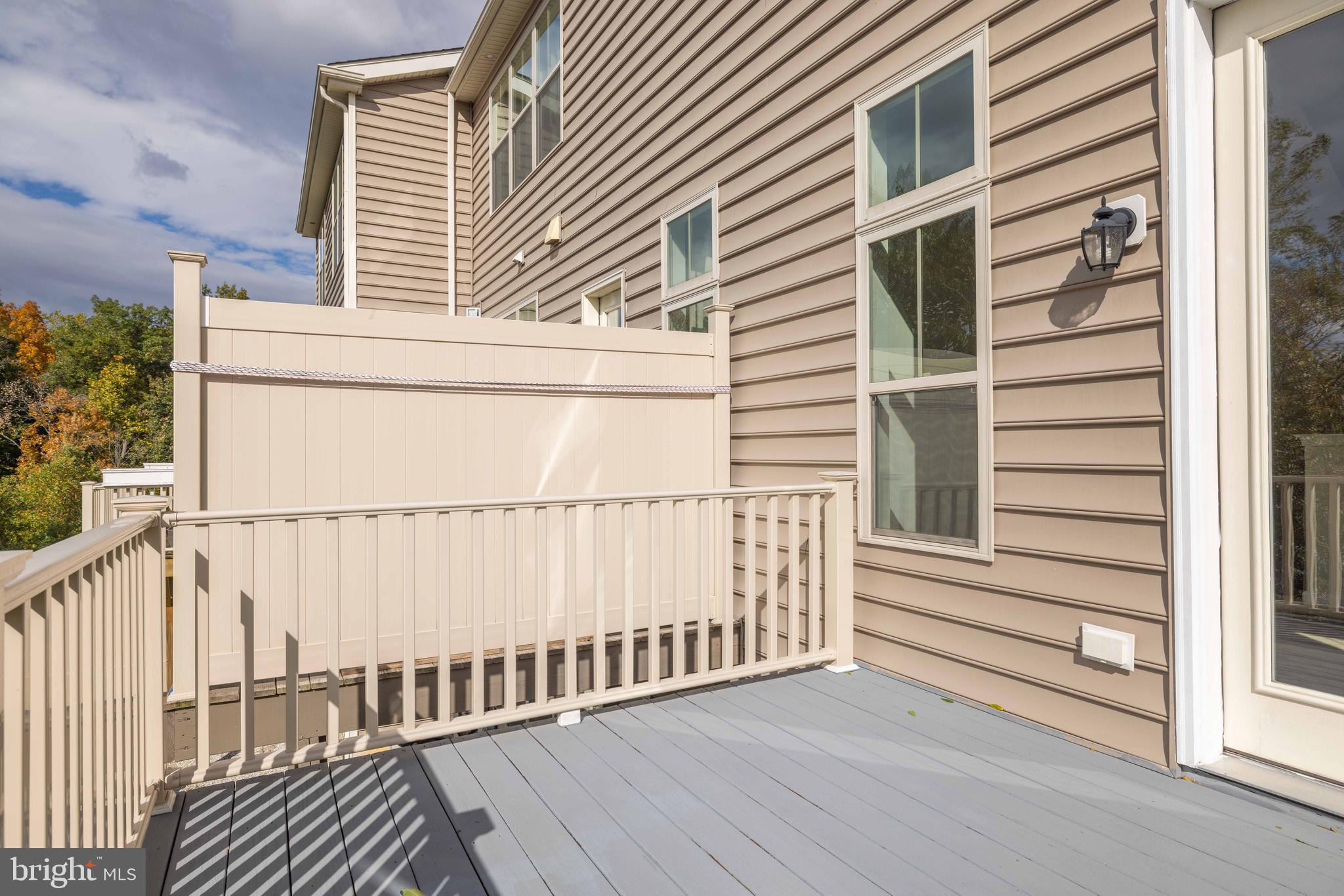 WALNUT WALK - Residential