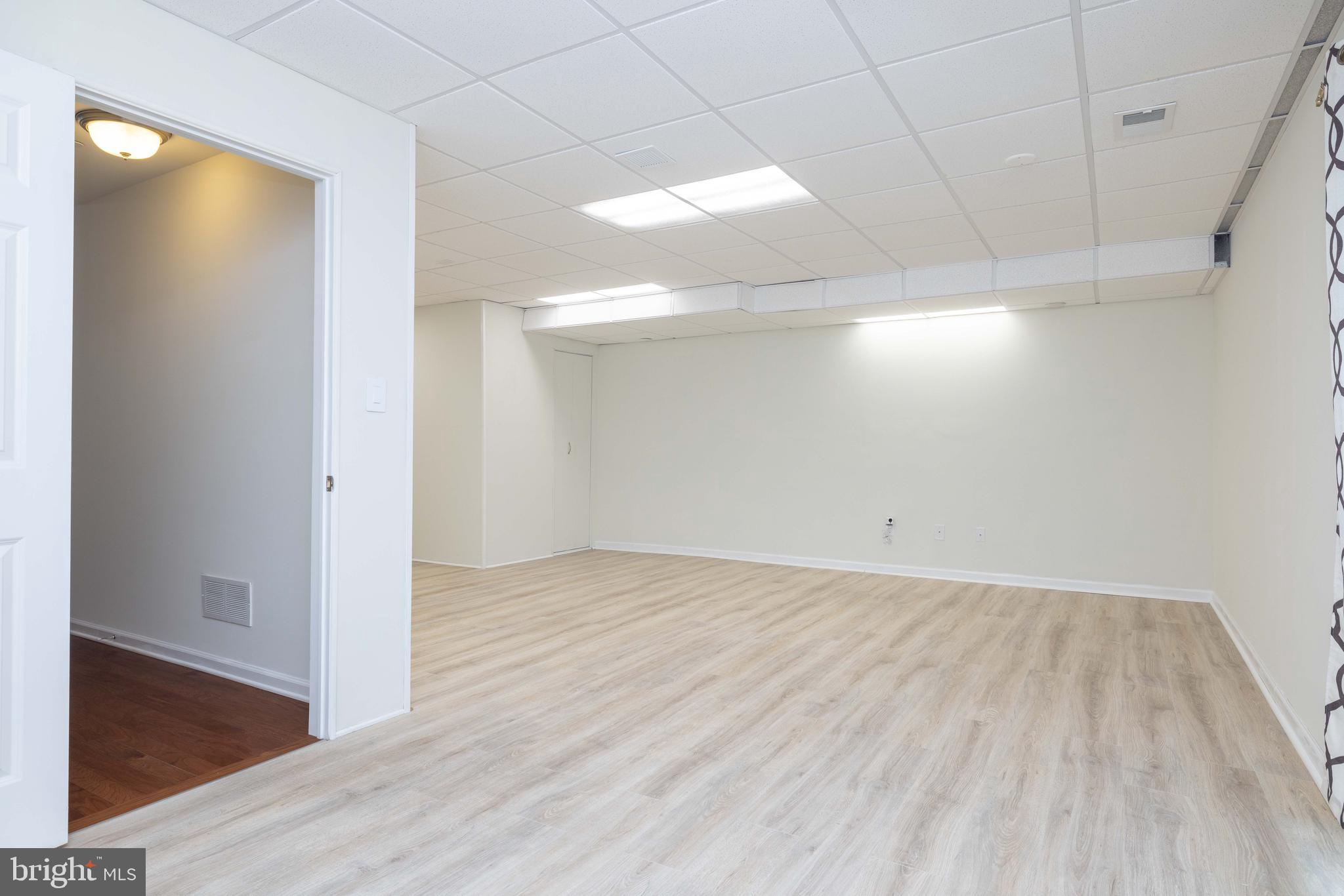 WALNUT WALK - Residential