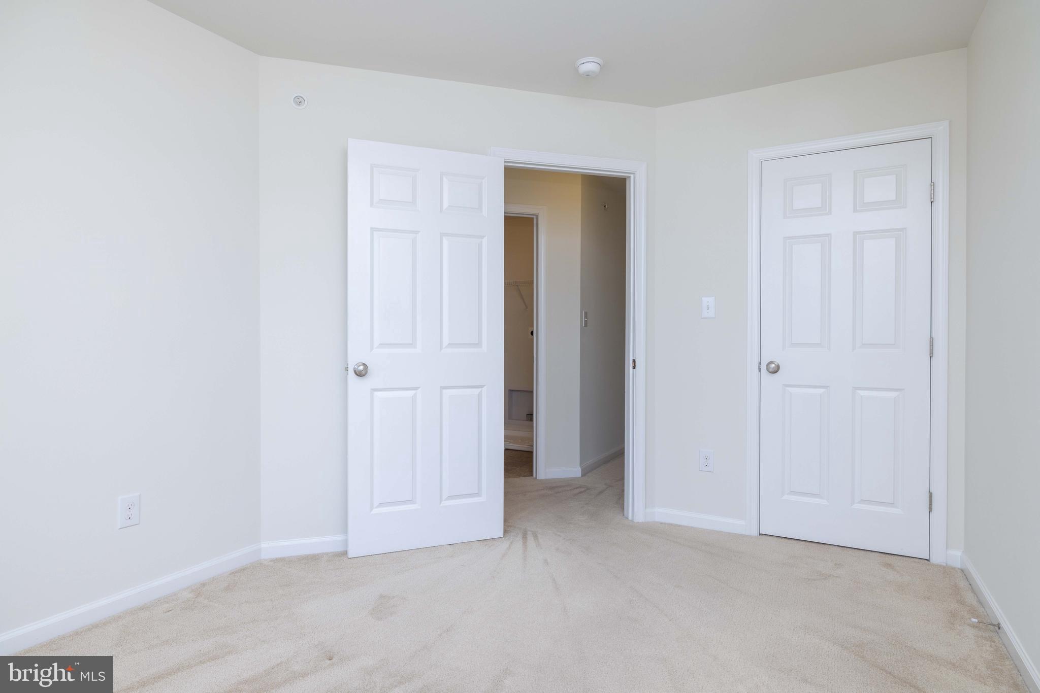 WALNUT WALK - Residential