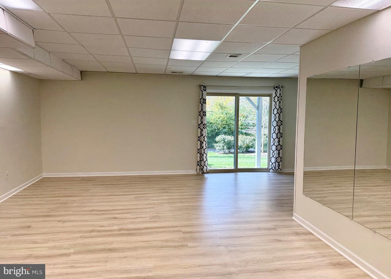 WALNUT WALK - Residential