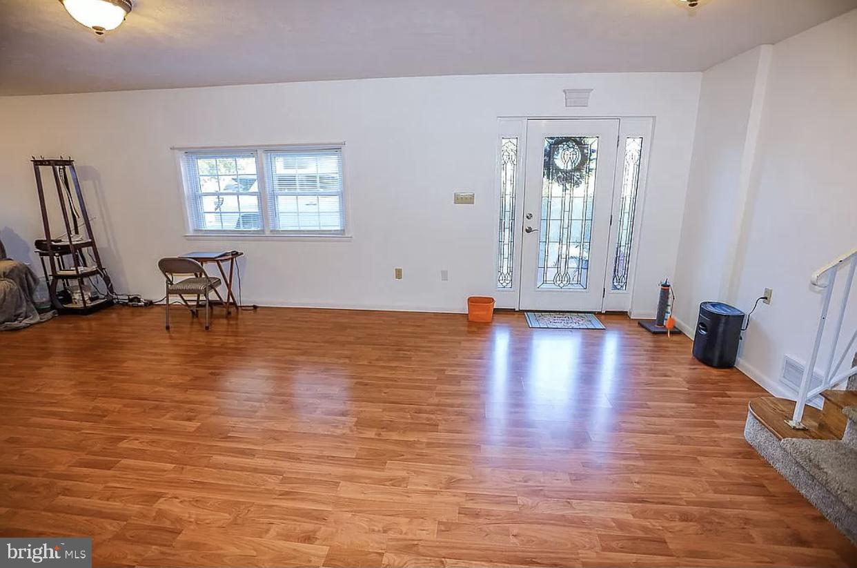 MANASSAS - Residential