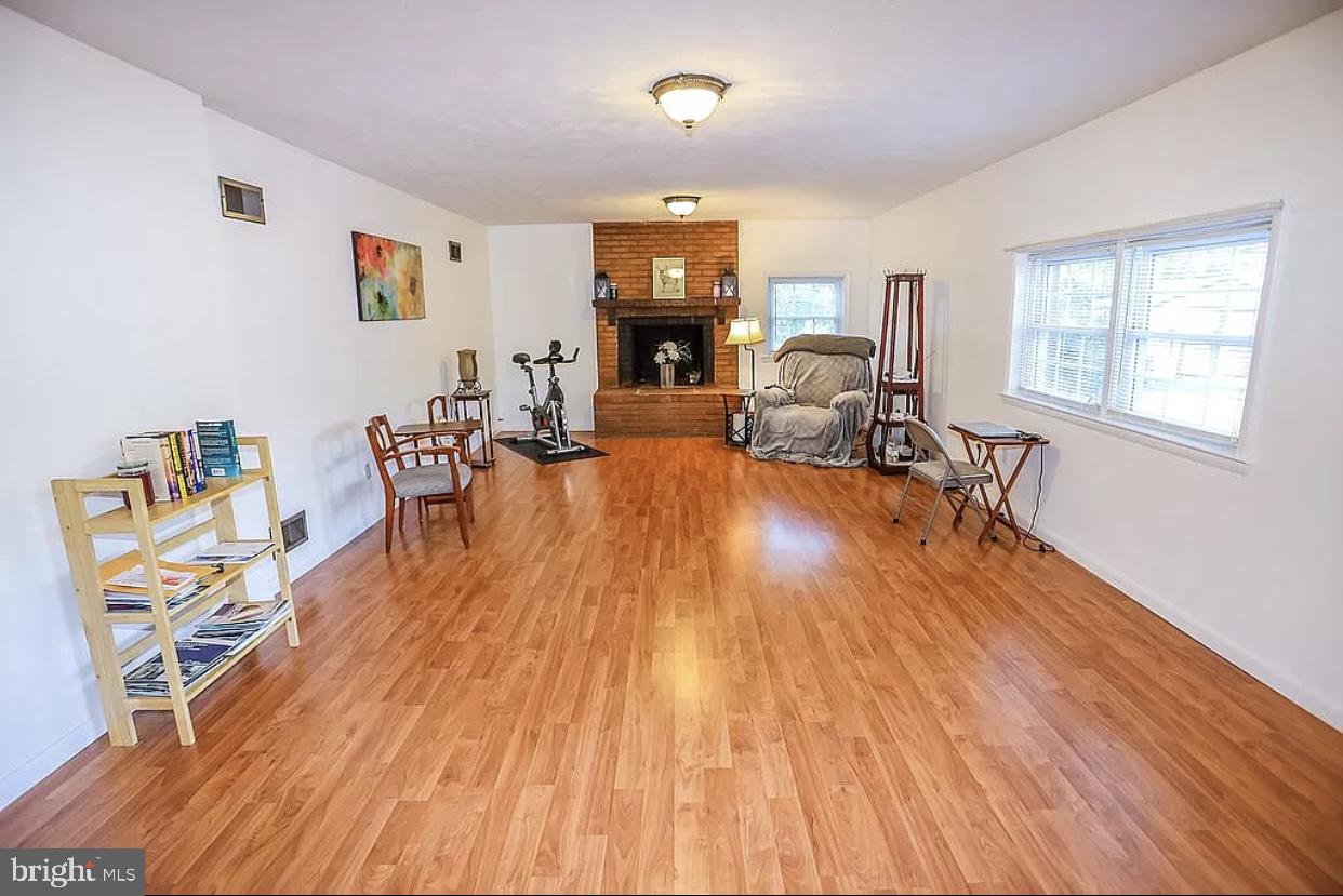 MANASSAS - Residential