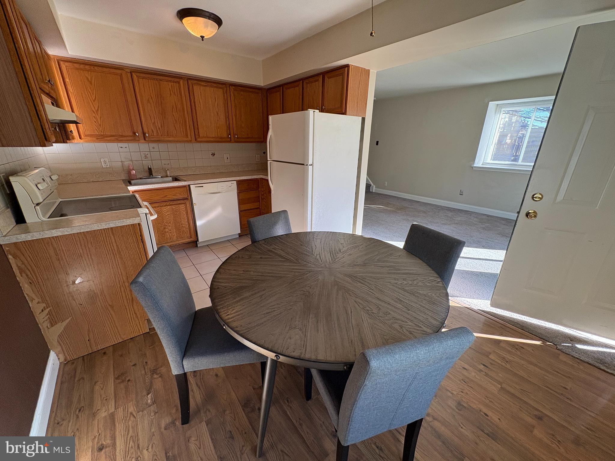 HILLTOP - Residential