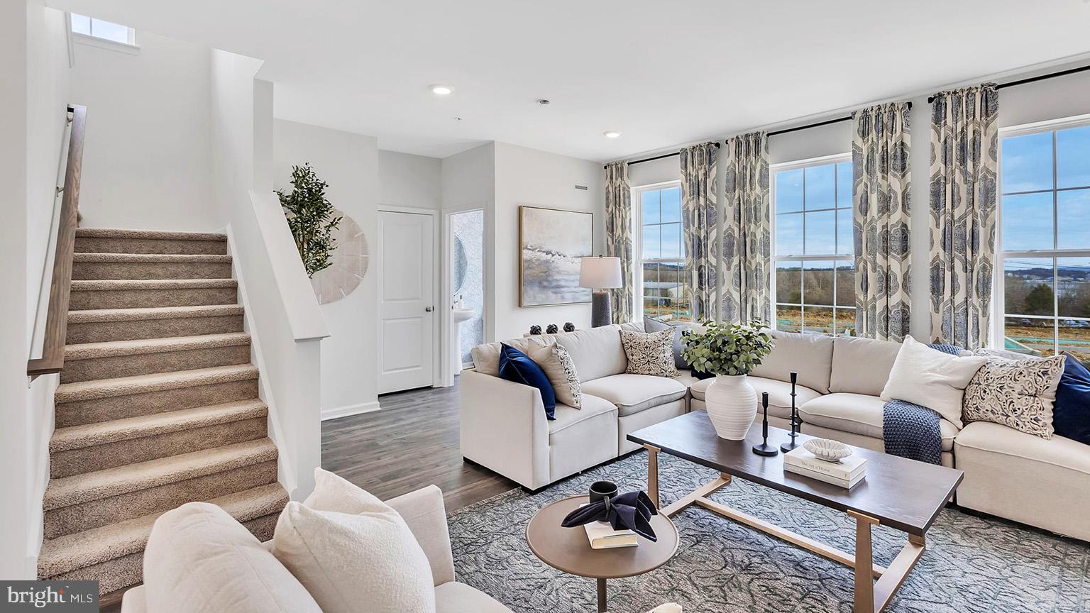 1131 MEADOWLARK DRIVE