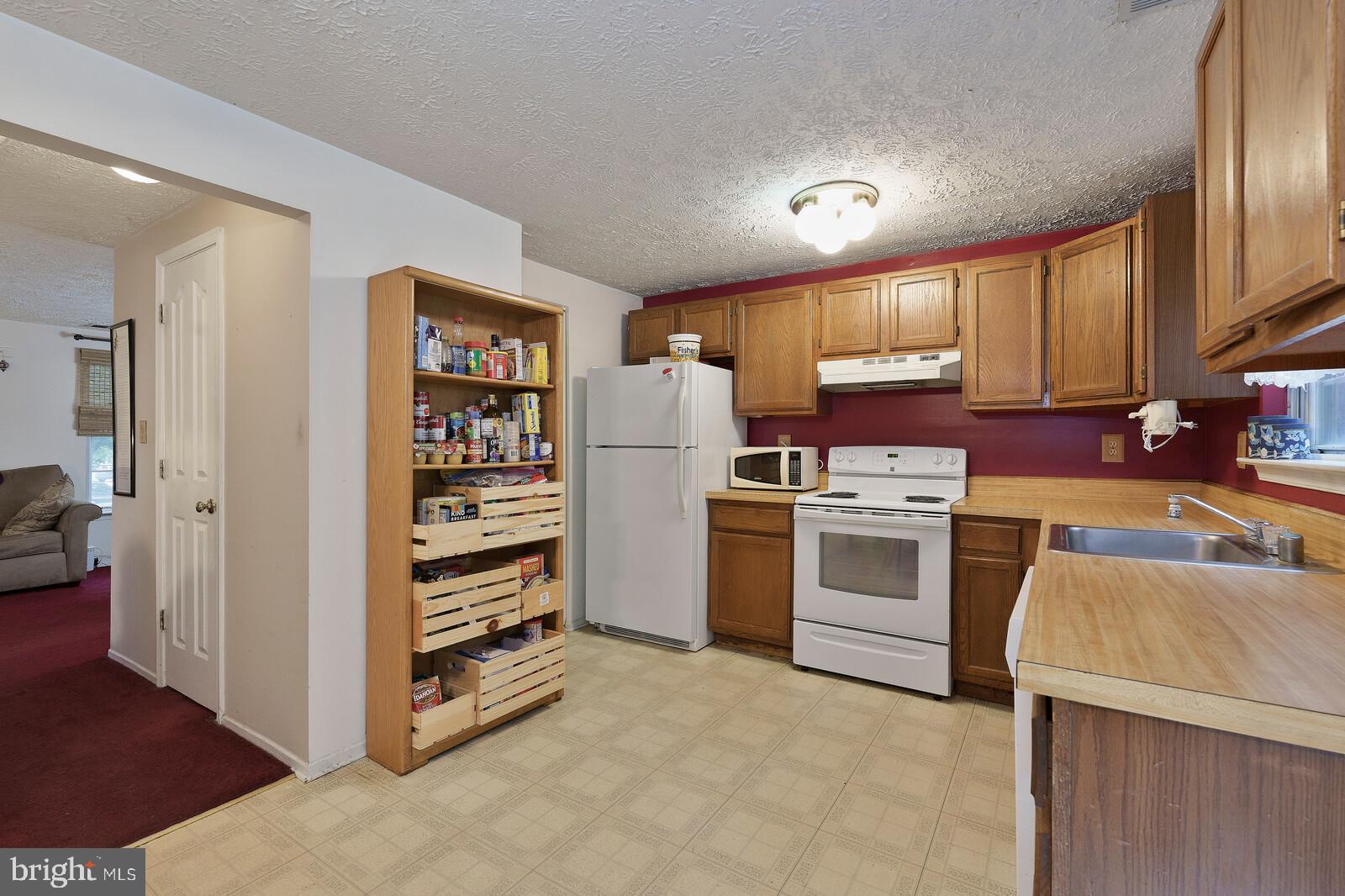 RIDGEWAY ESTATES - Residential