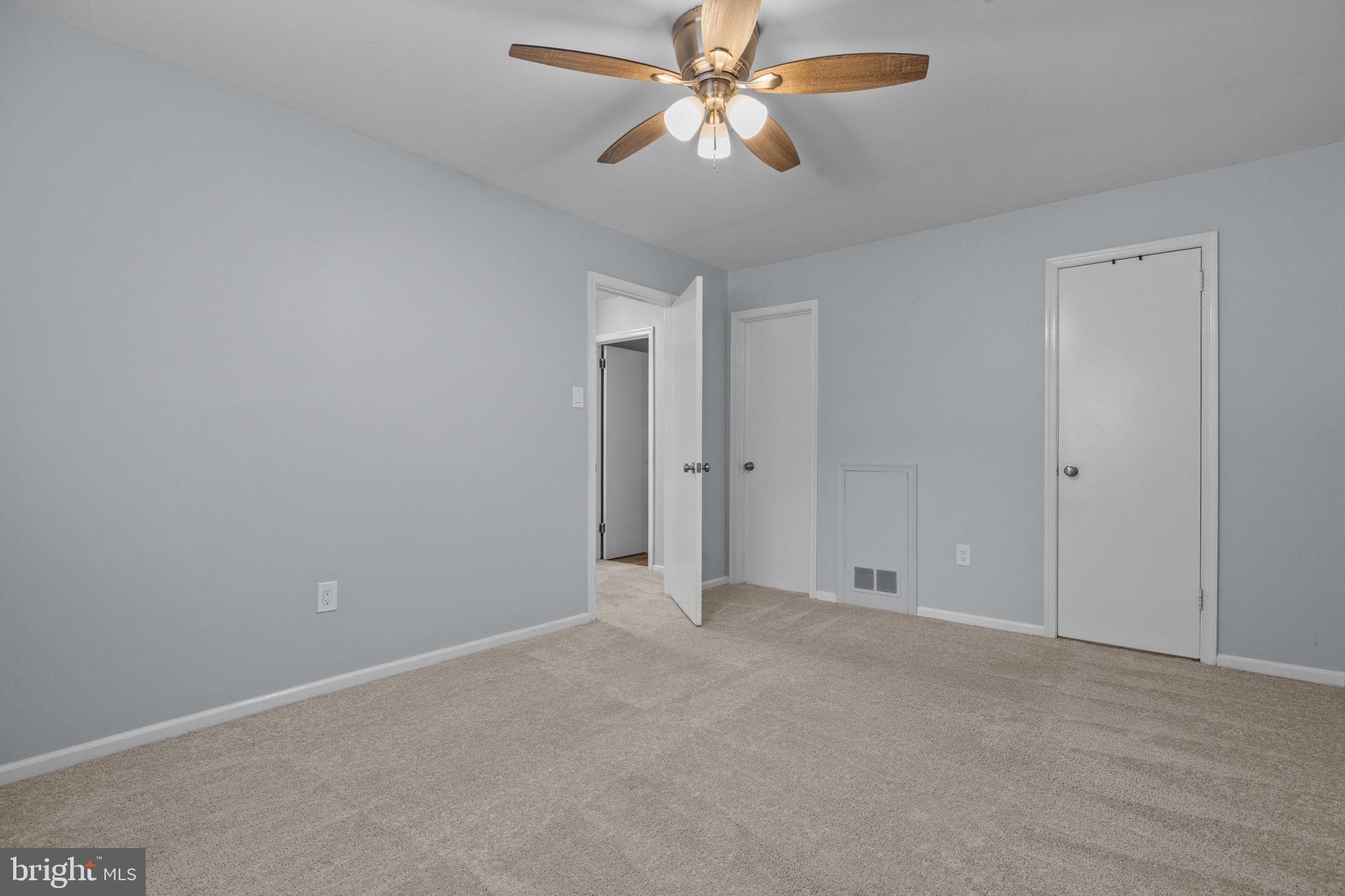 SAW MILL VALLEY - Residential