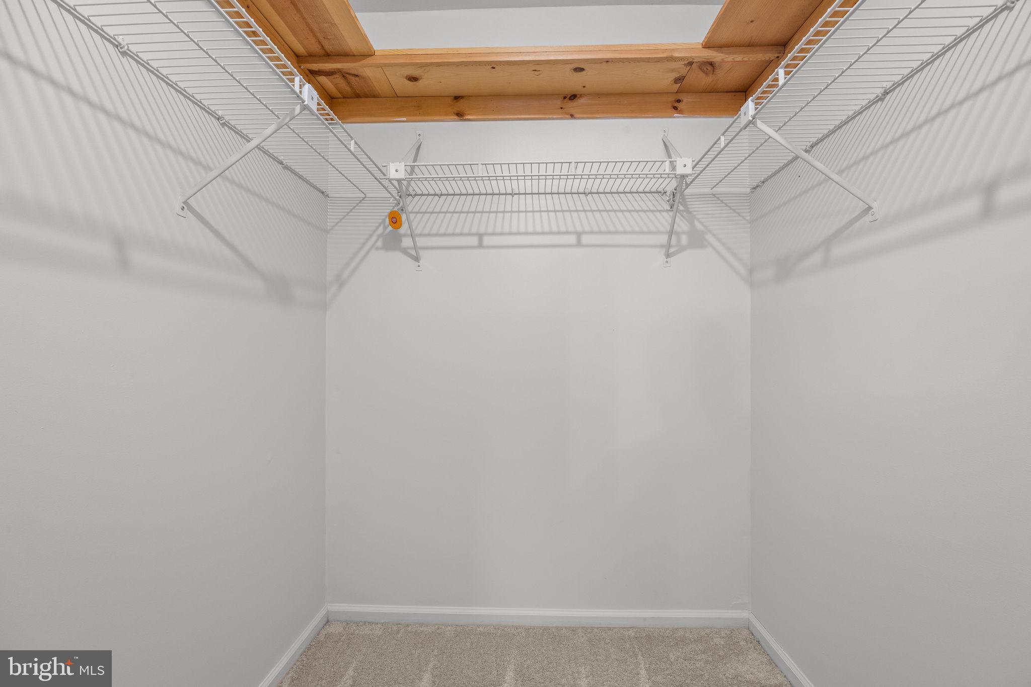 SAW MILL VALLEY - Residential