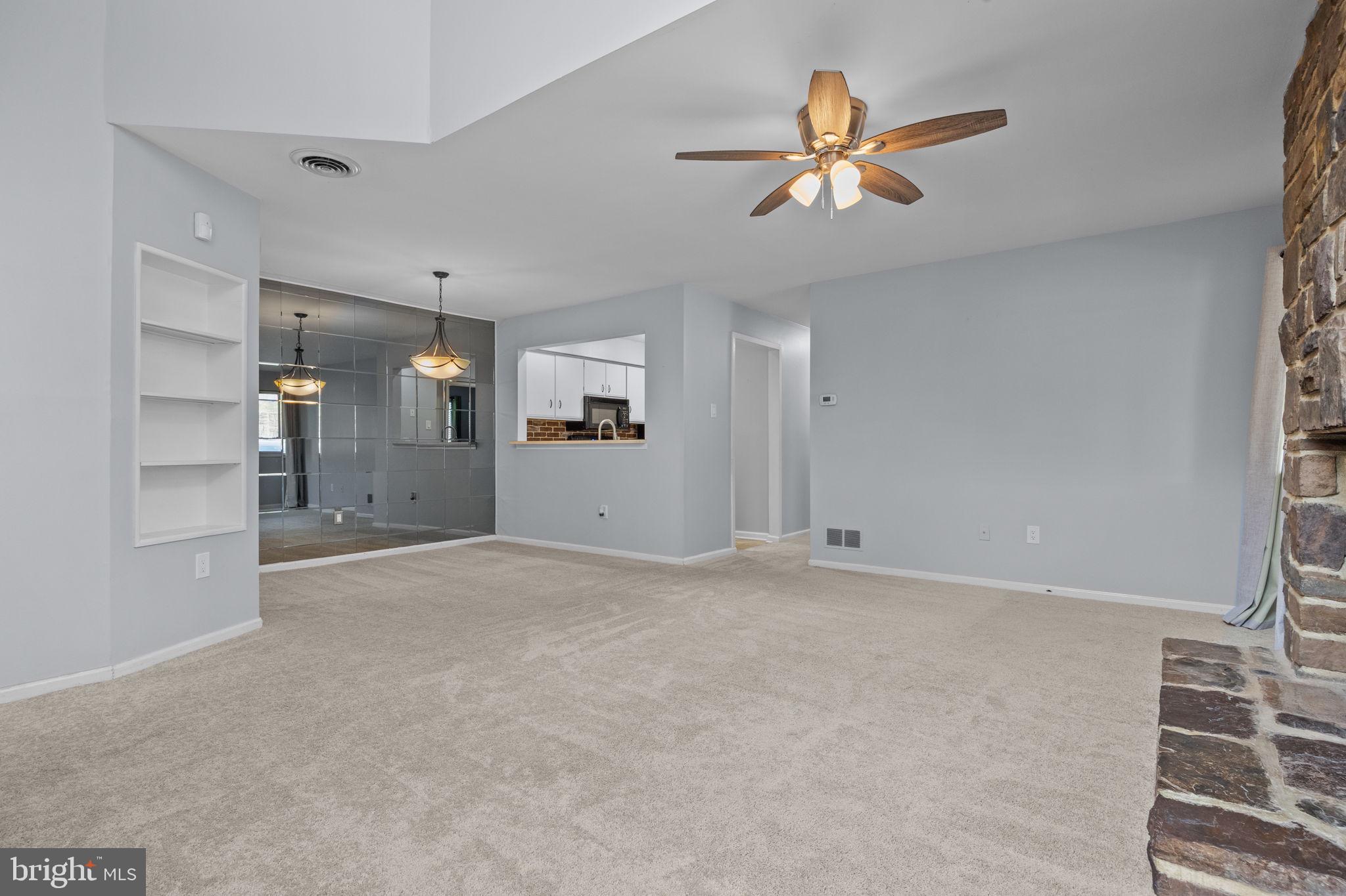 SAW MILL VALLEY - Residential