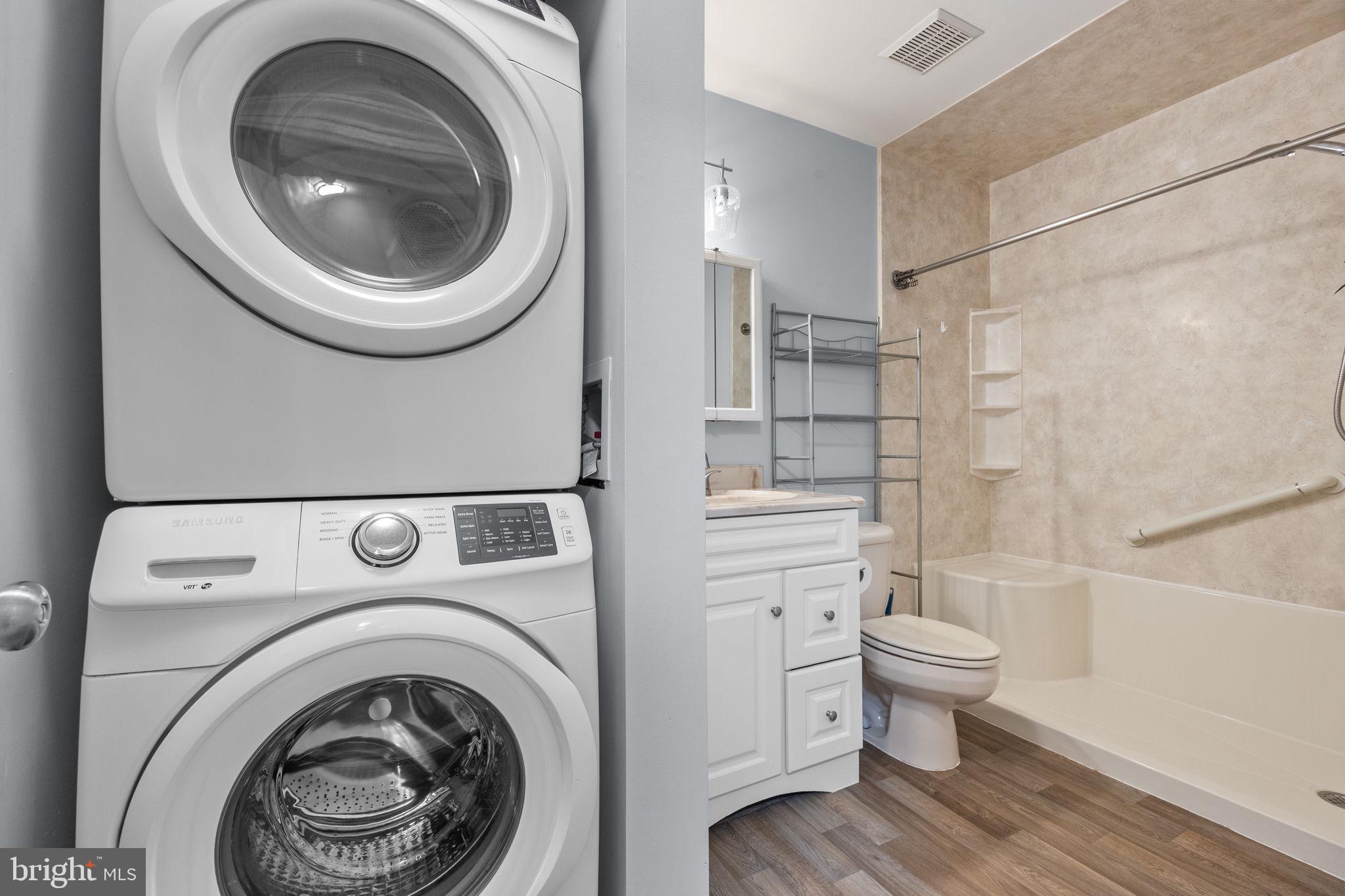 SAW MILL VALLEY - Residential