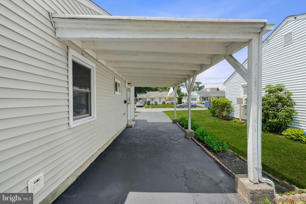 Photo of 7 Pierrepont Avenue, MIDDLESEX, NJ 08846 (MLS # NJMX2012510)