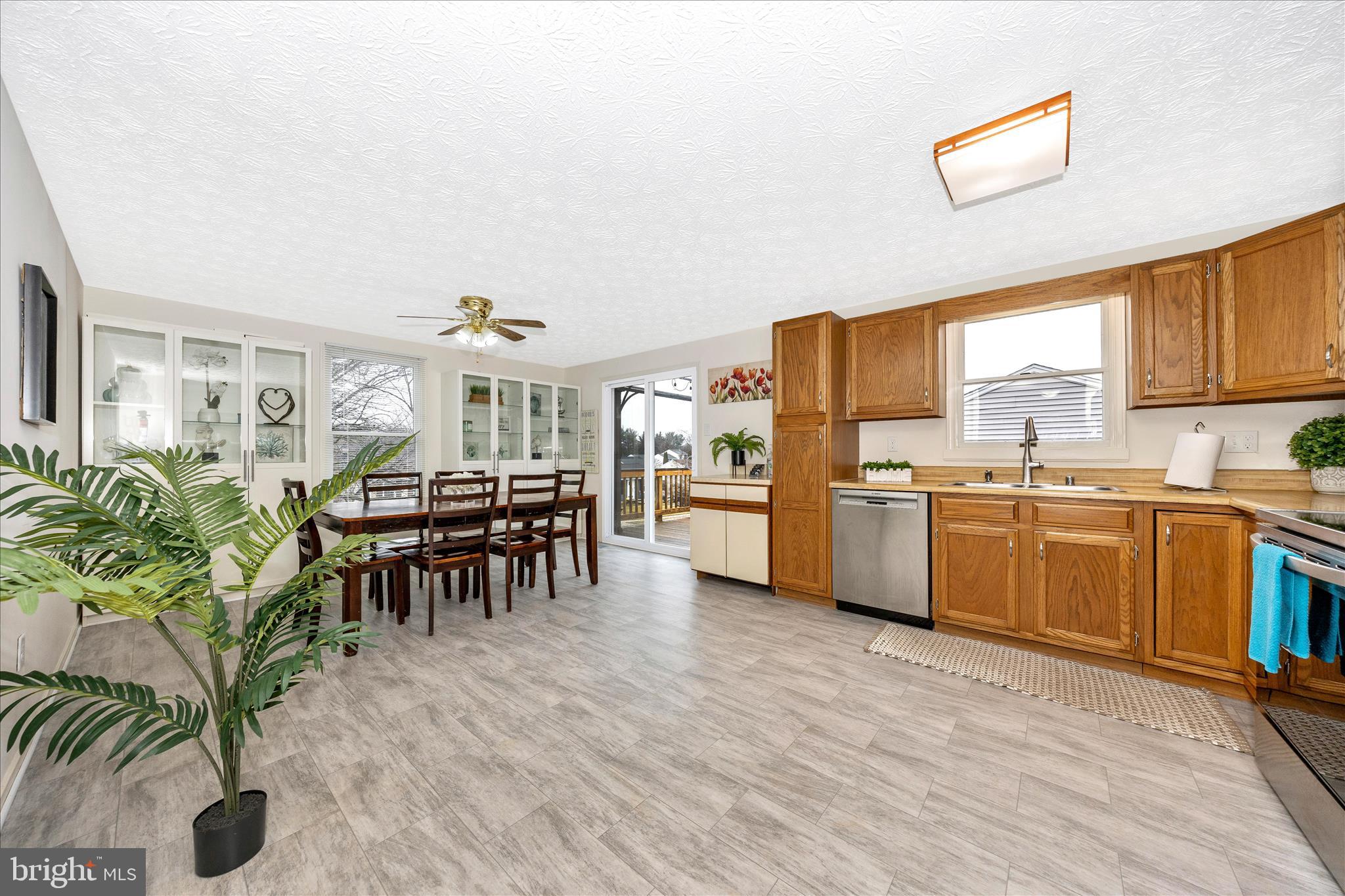 MT AIRY VILLAGE - Residential