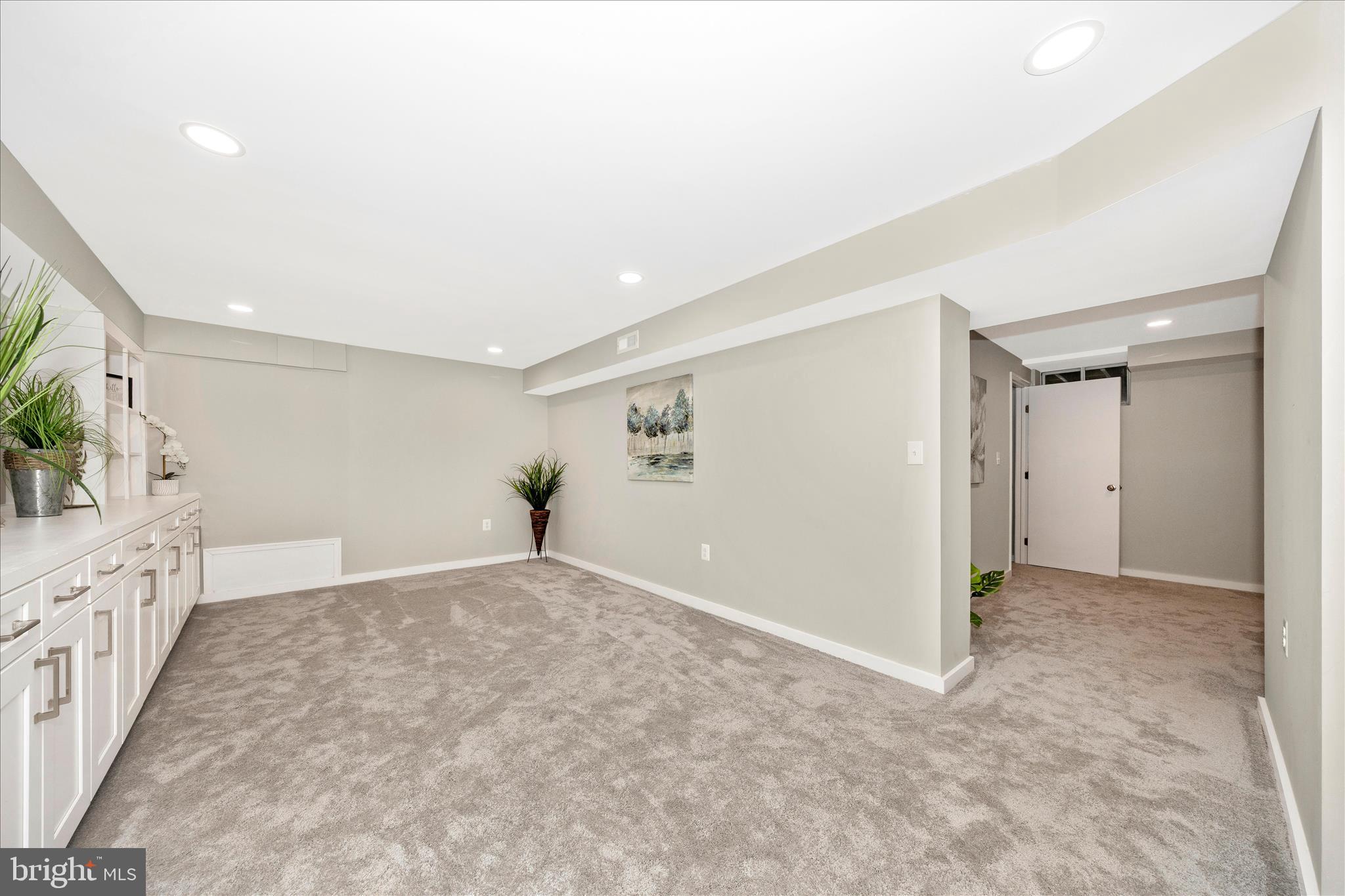 MT AIRY VILLAGE - Residential