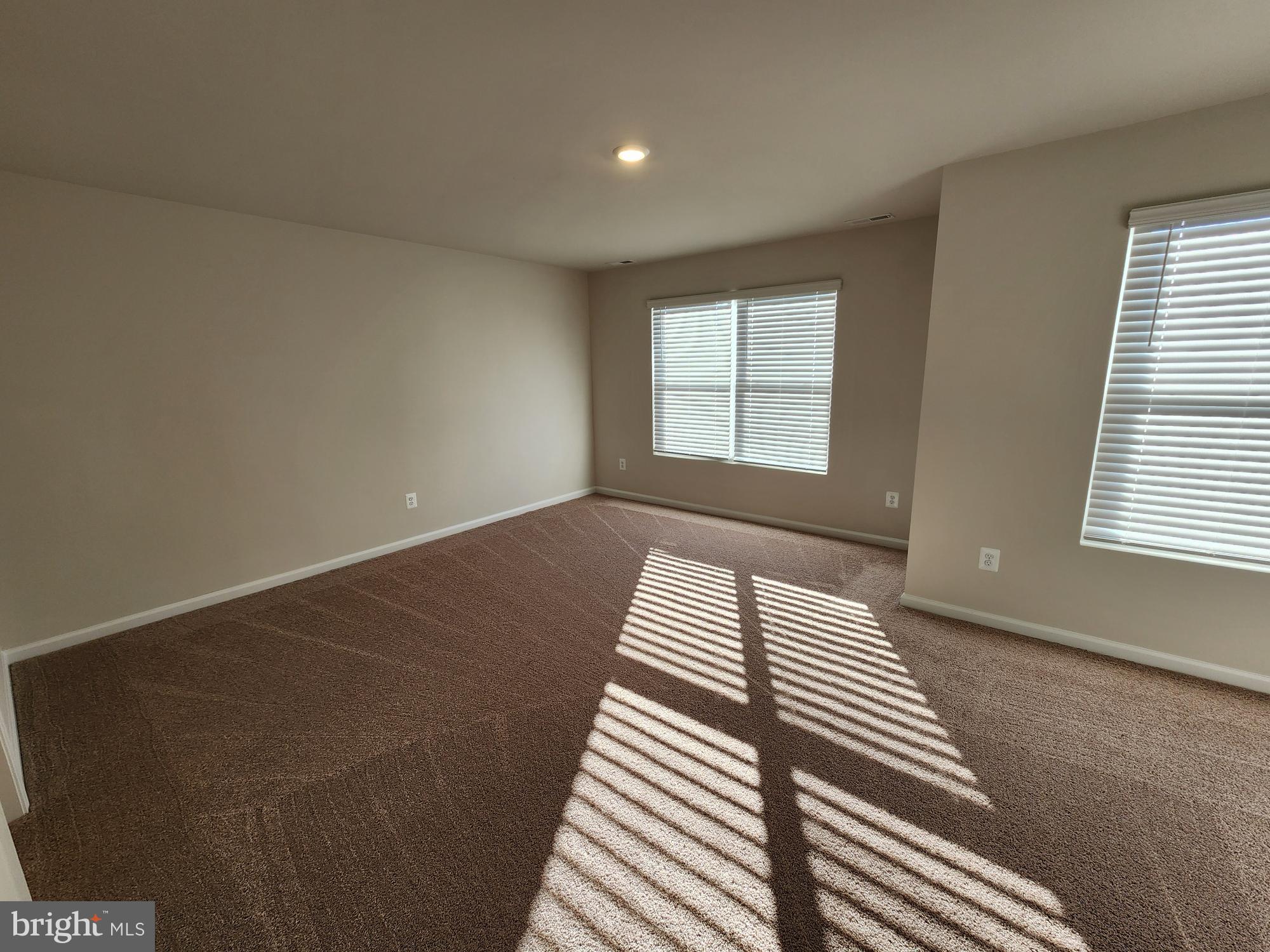 HOMEPLACE AT RIVERSIDE - Residential Lease