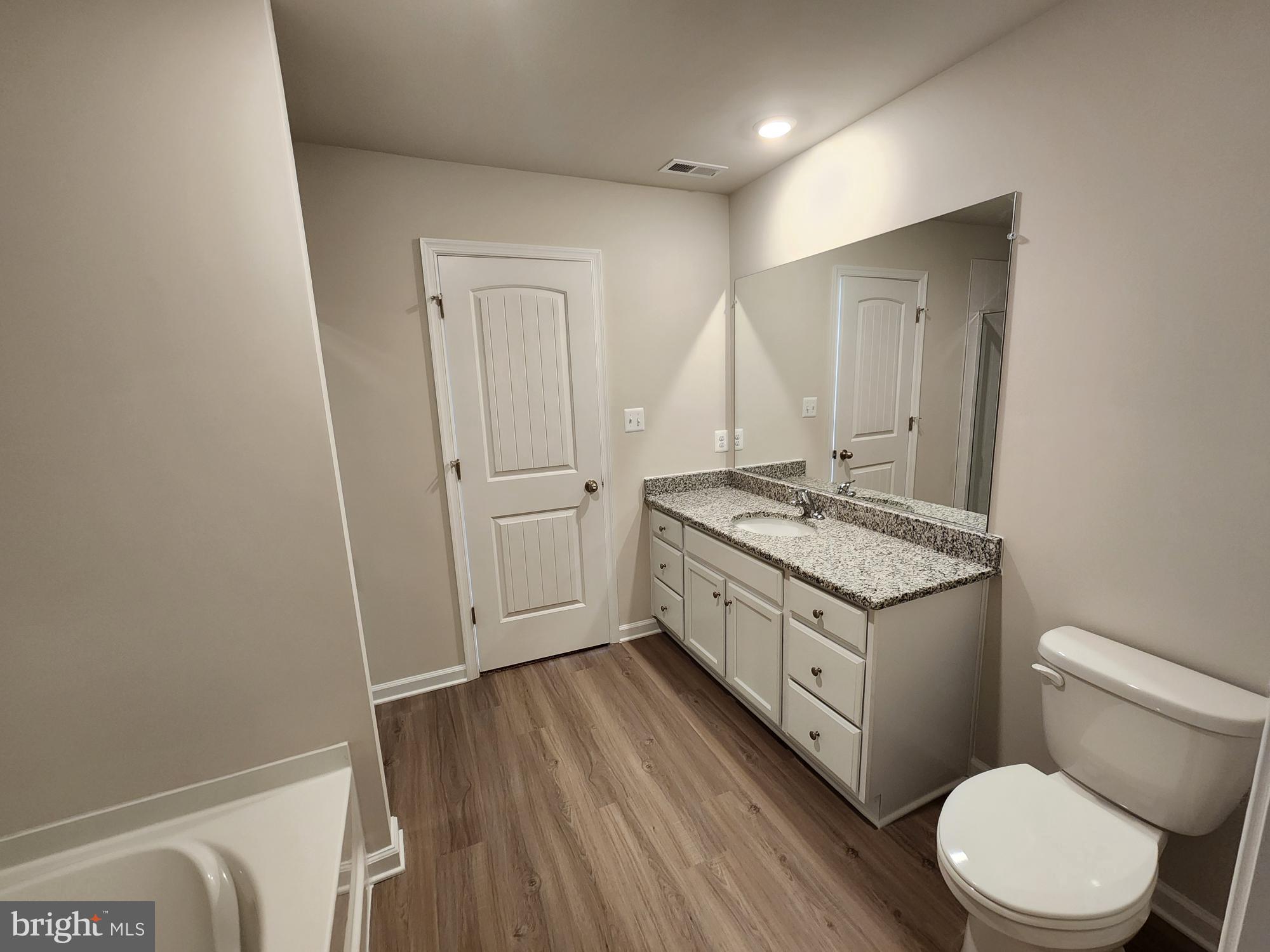 HOMEPLACE AT RIVERSIDE - Residential Lease