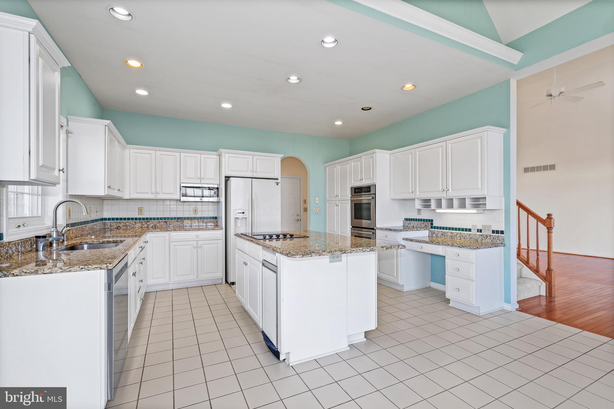 TODD LAKES - Residential