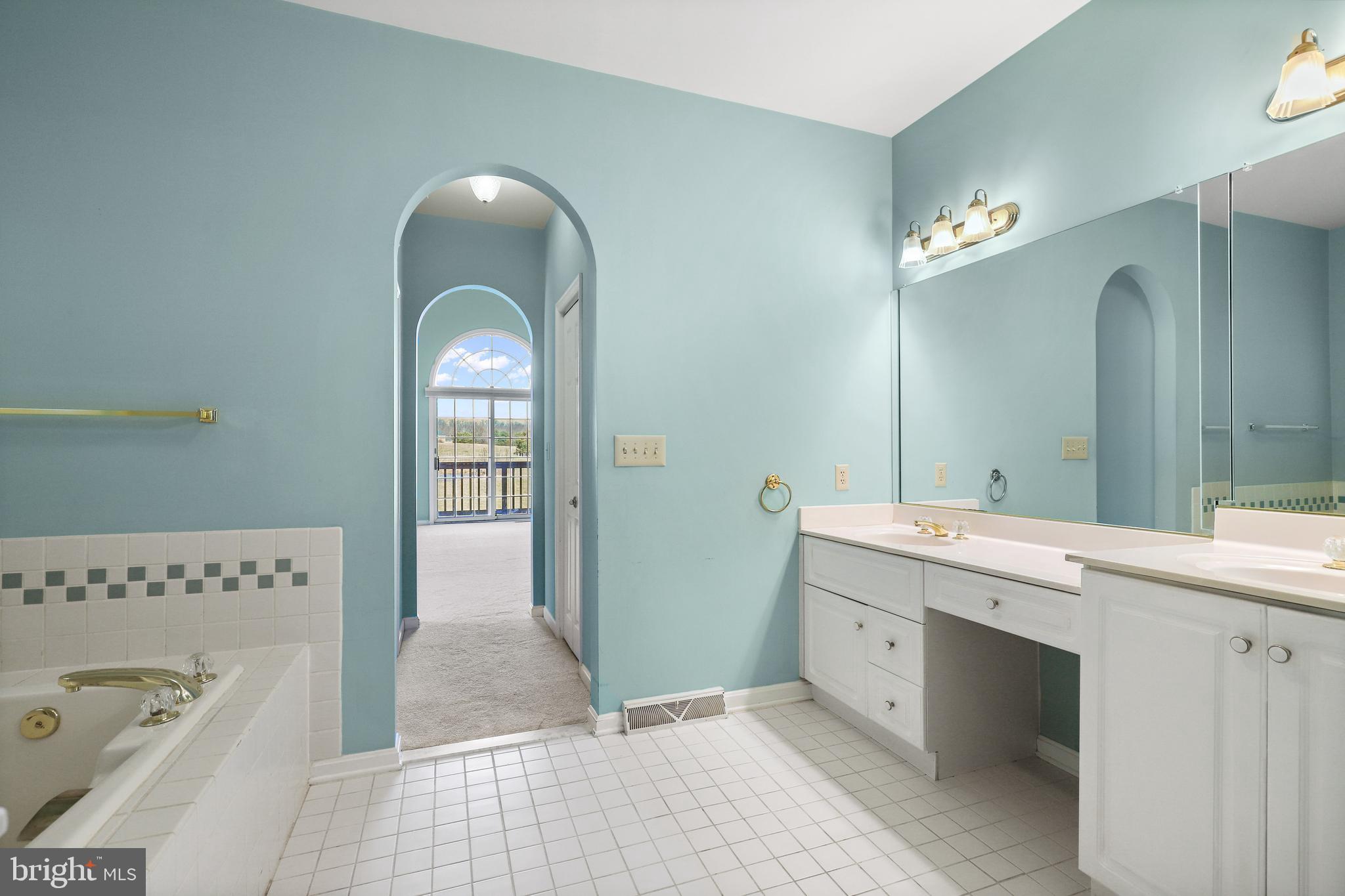 TODD LAKES - Residential