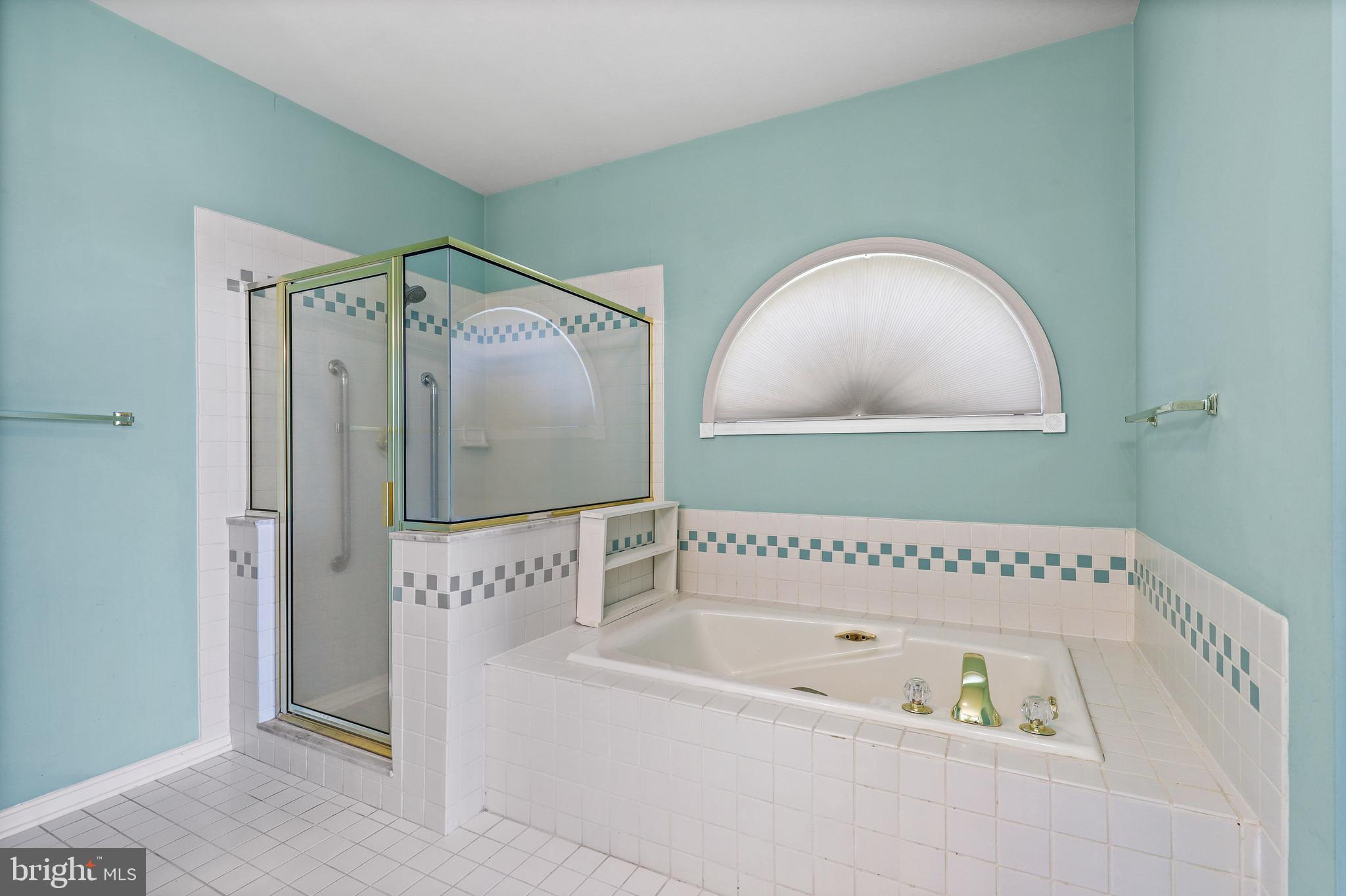 TODD LAKES - Residential