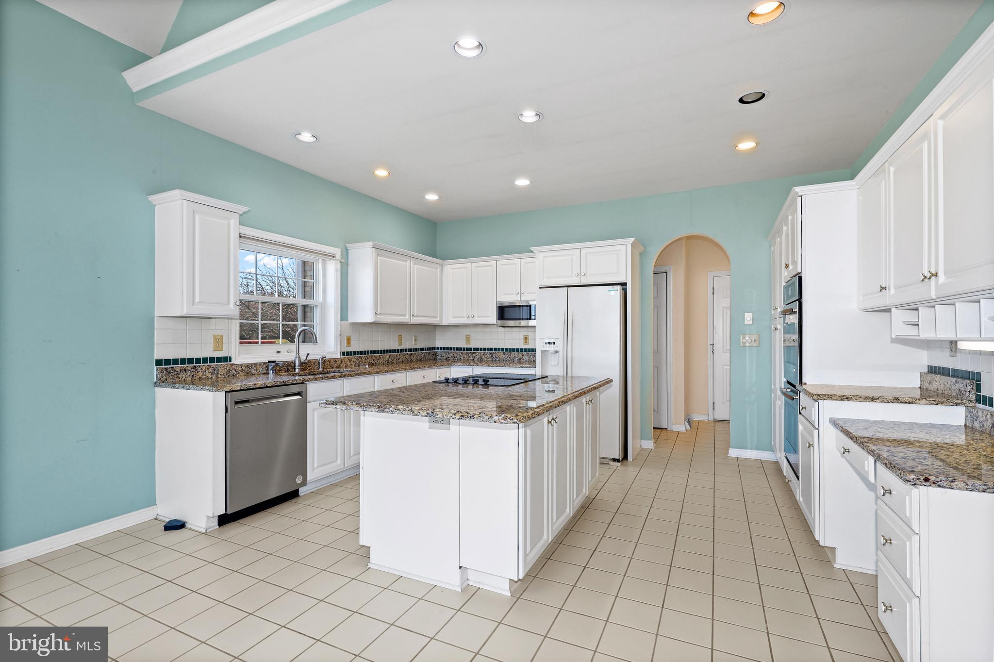 TODD LAKES - Residential