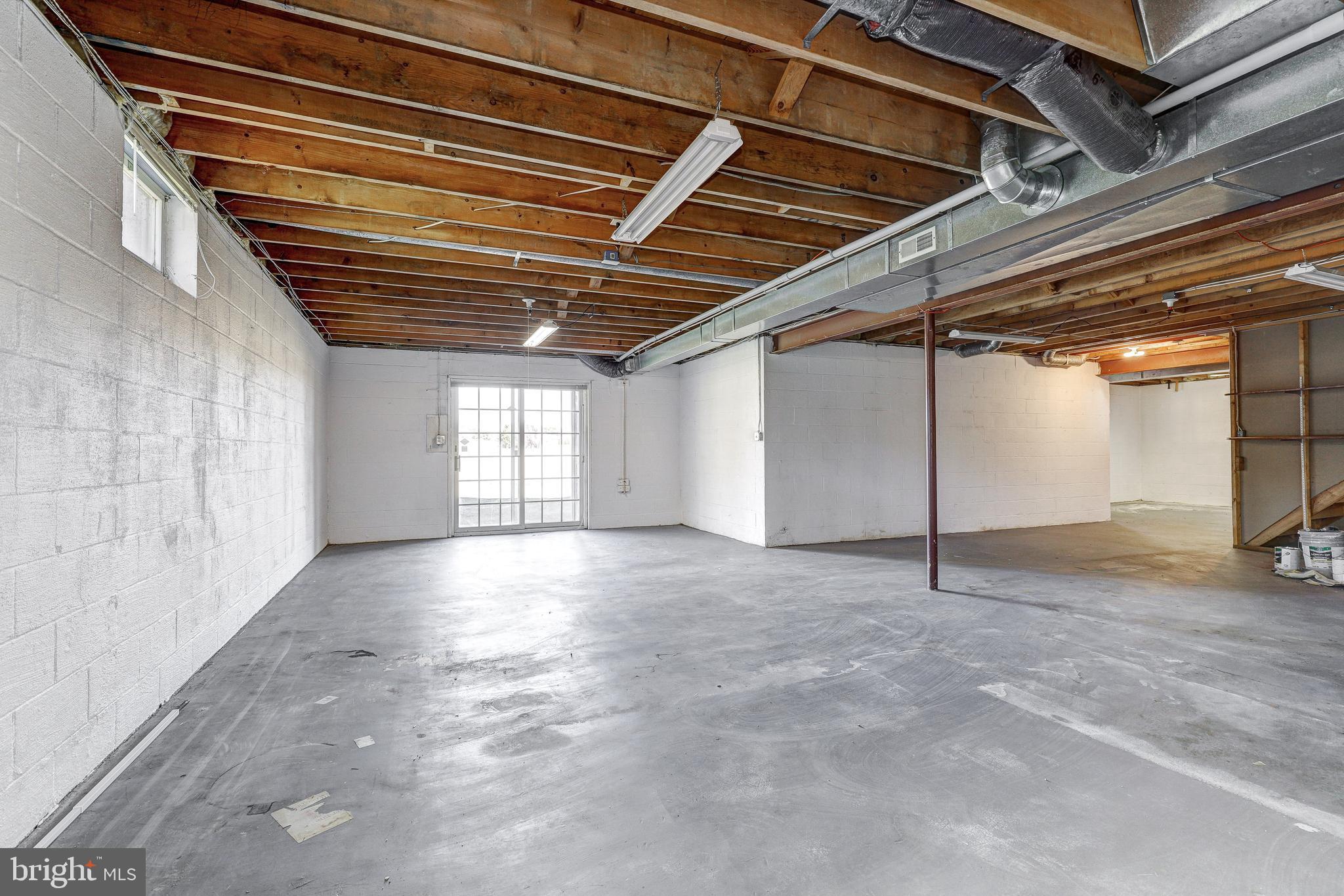 TODD LAKES - Residential