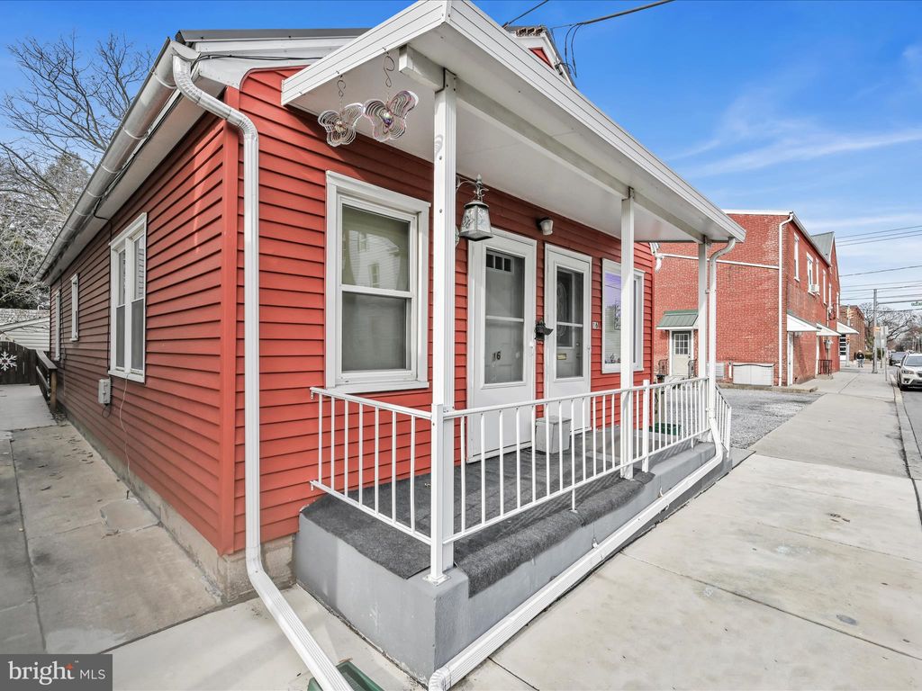 Photo of 16 W Ferdinand Street, MANHEIM, PA 17545 (MLS # PALA2063678)